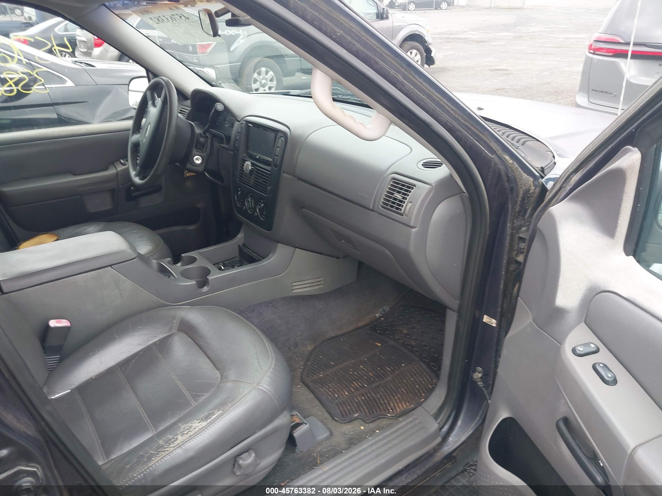 2002 Ford Explorer Xlt Blue vin: 1FMZU73E02UB68496