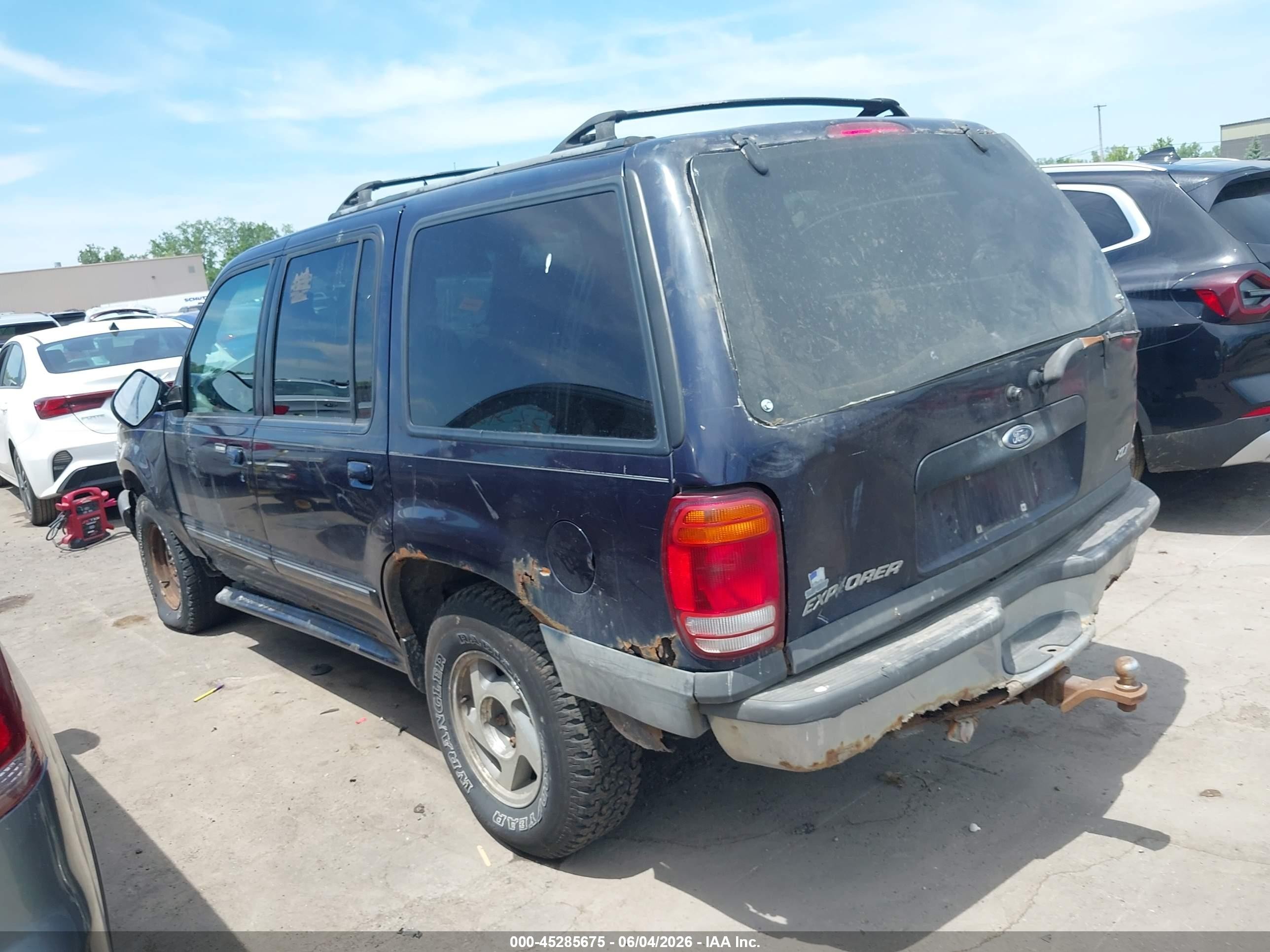 2001 Ford Explorer Xlt Dark Blue vin: 1FMZU73E11ZA65606