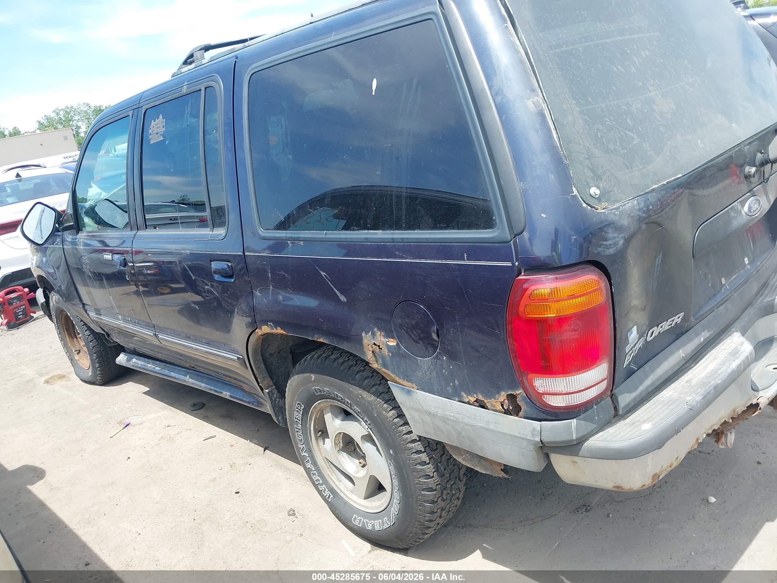 2001 Ford Explorer Xlt Dark Blue vin: 1FMZU73E11ZA65606