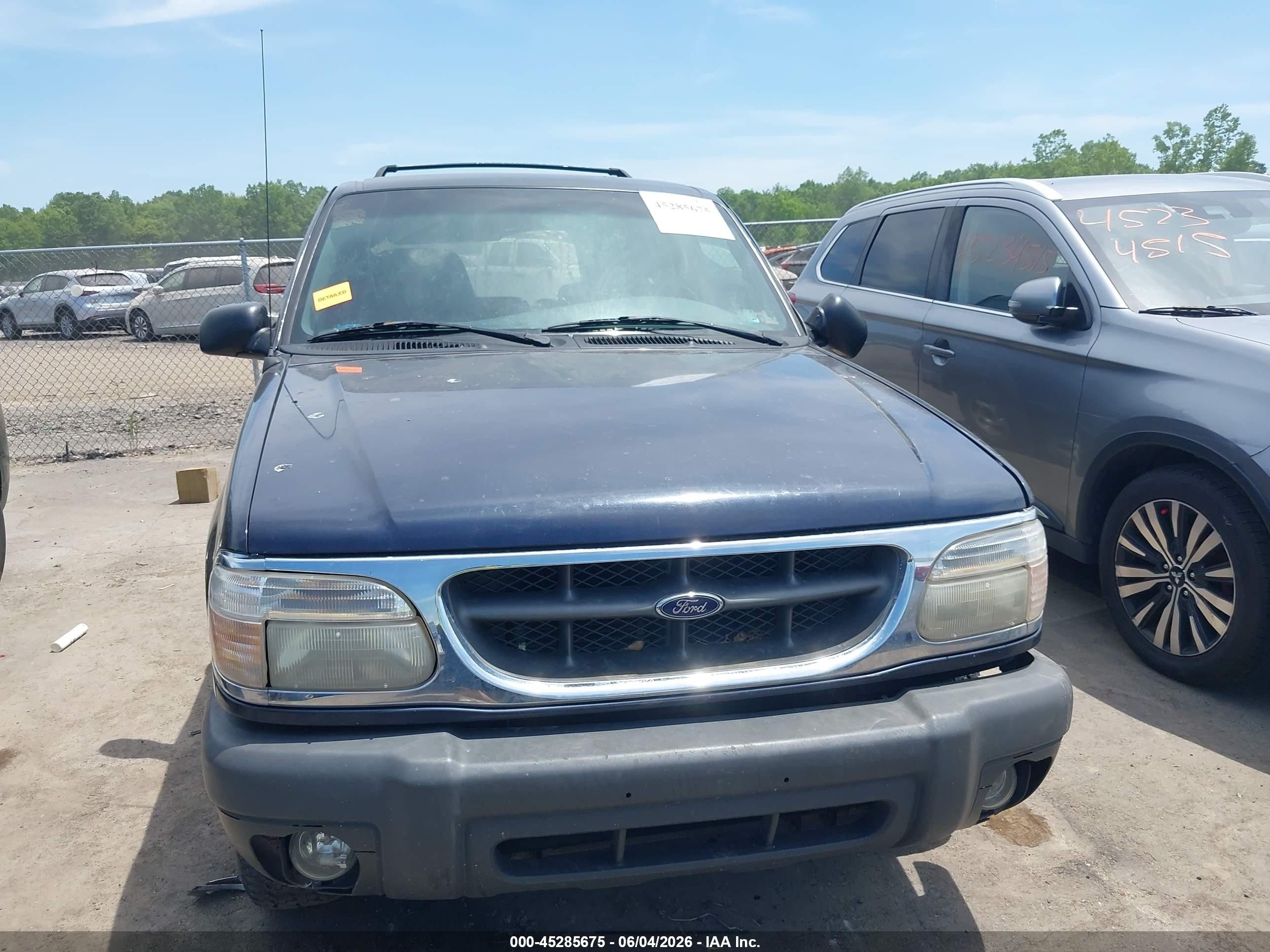 2001 Ford Explorer Xlt Dark Blue vin: 1FMZU73E11ZA65606