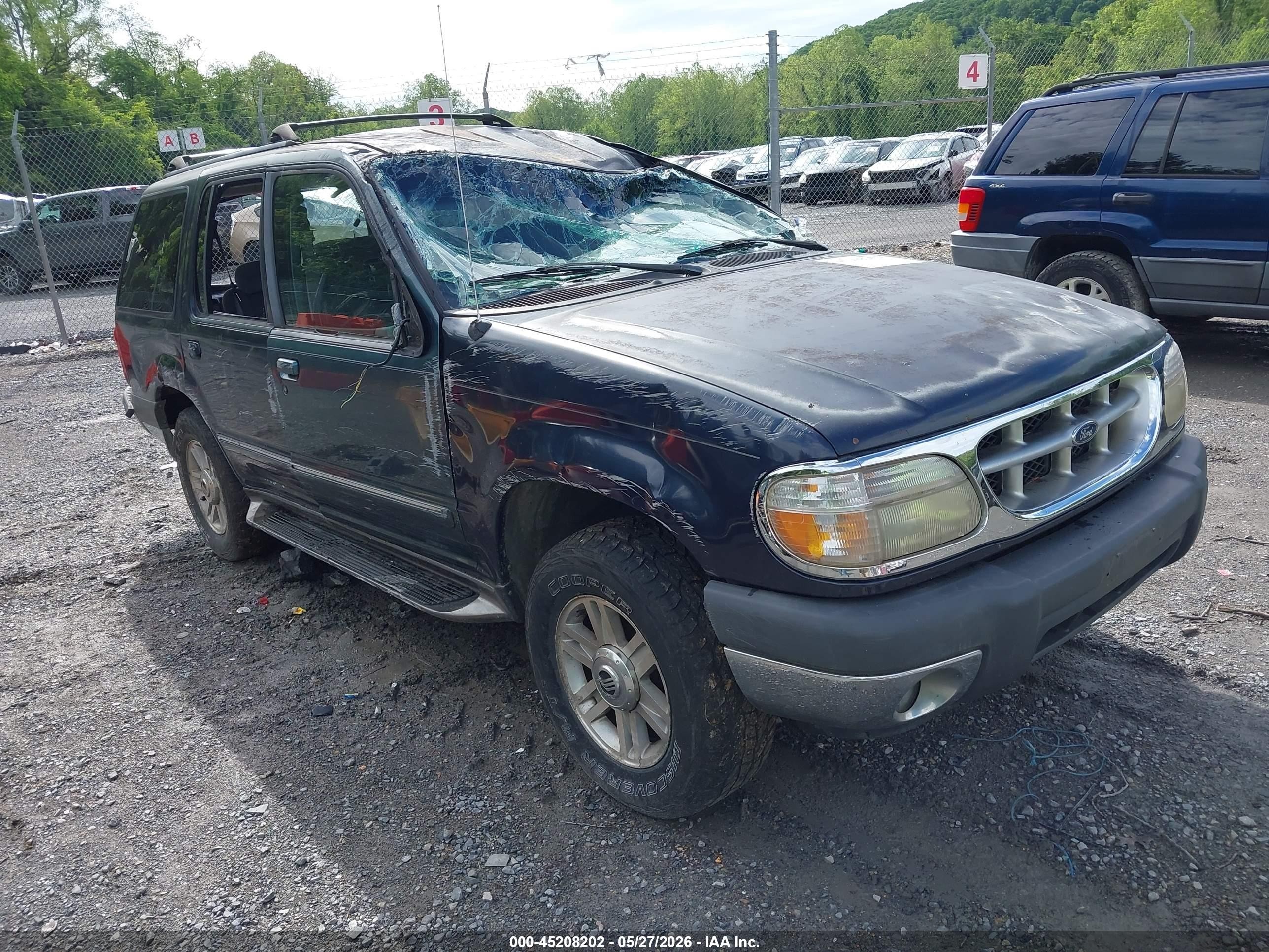 2000 Ford Explorer Xlt Blue vin: 1FMZU73E1YZB01188