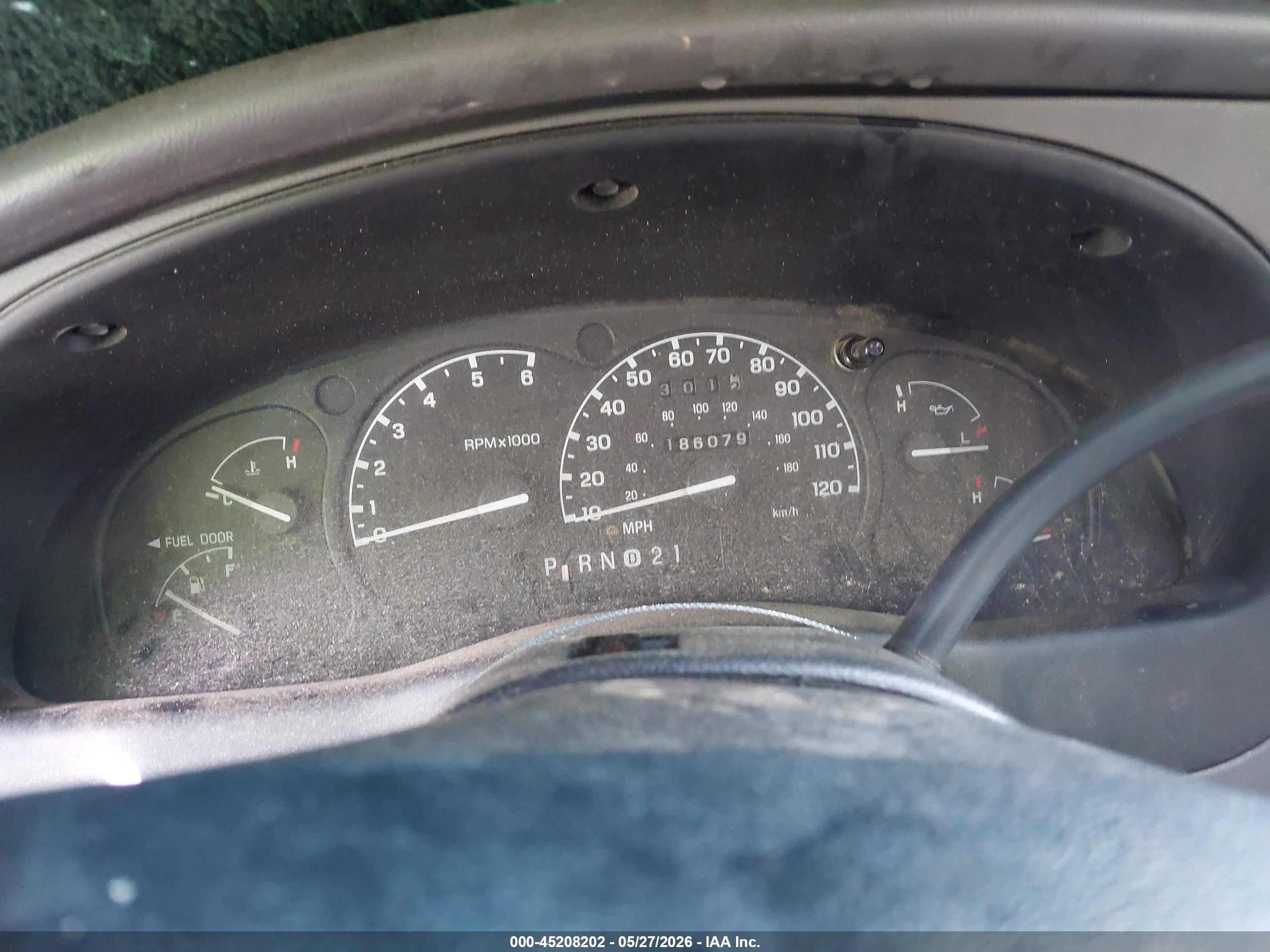 2000 Ford Explorer Xlt Blue vin: 1FMZU73E1YZB01188