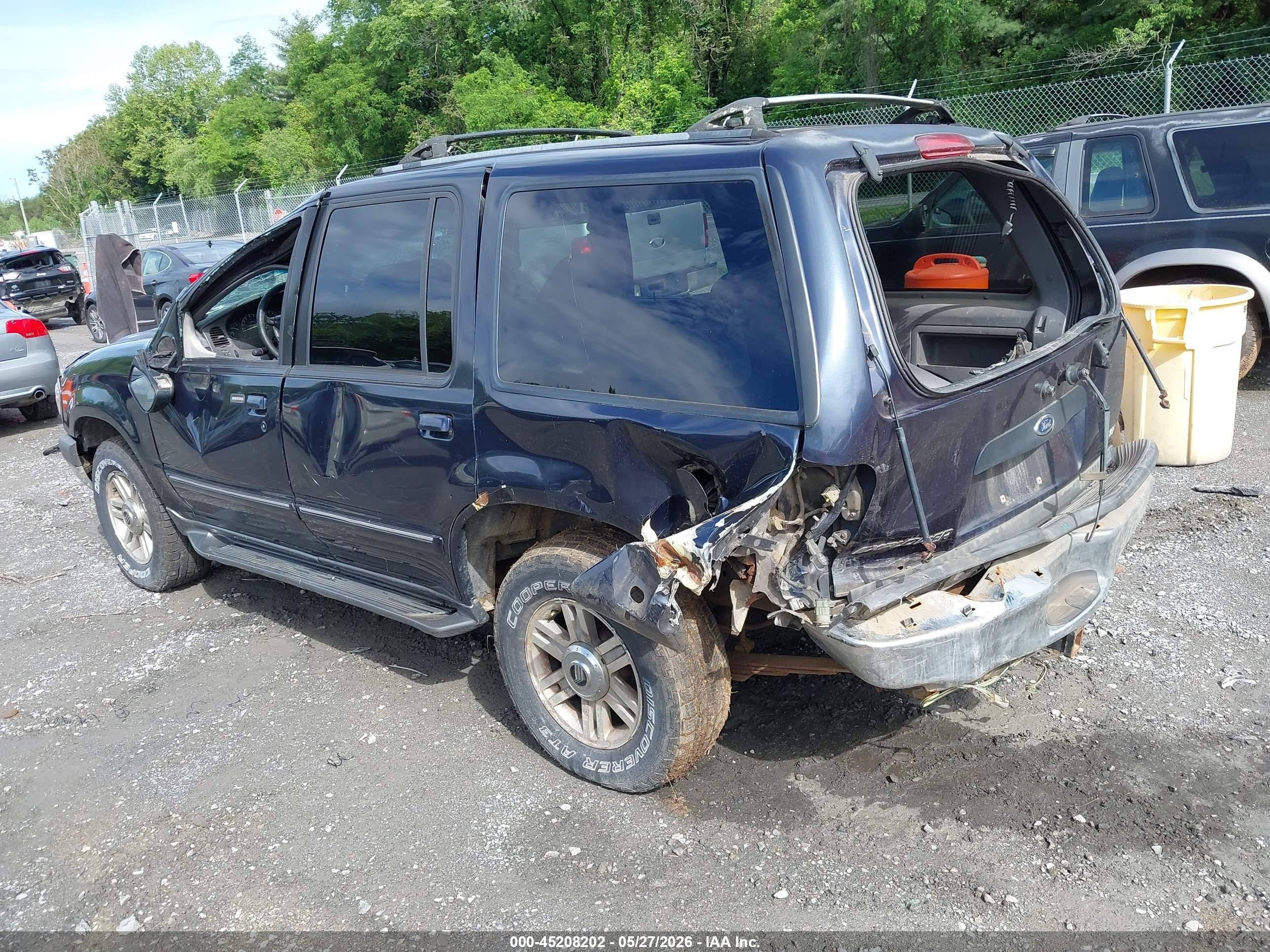 2000 Ford Explorer Xlt Blue vin: 1FMZU73E1YZB01188