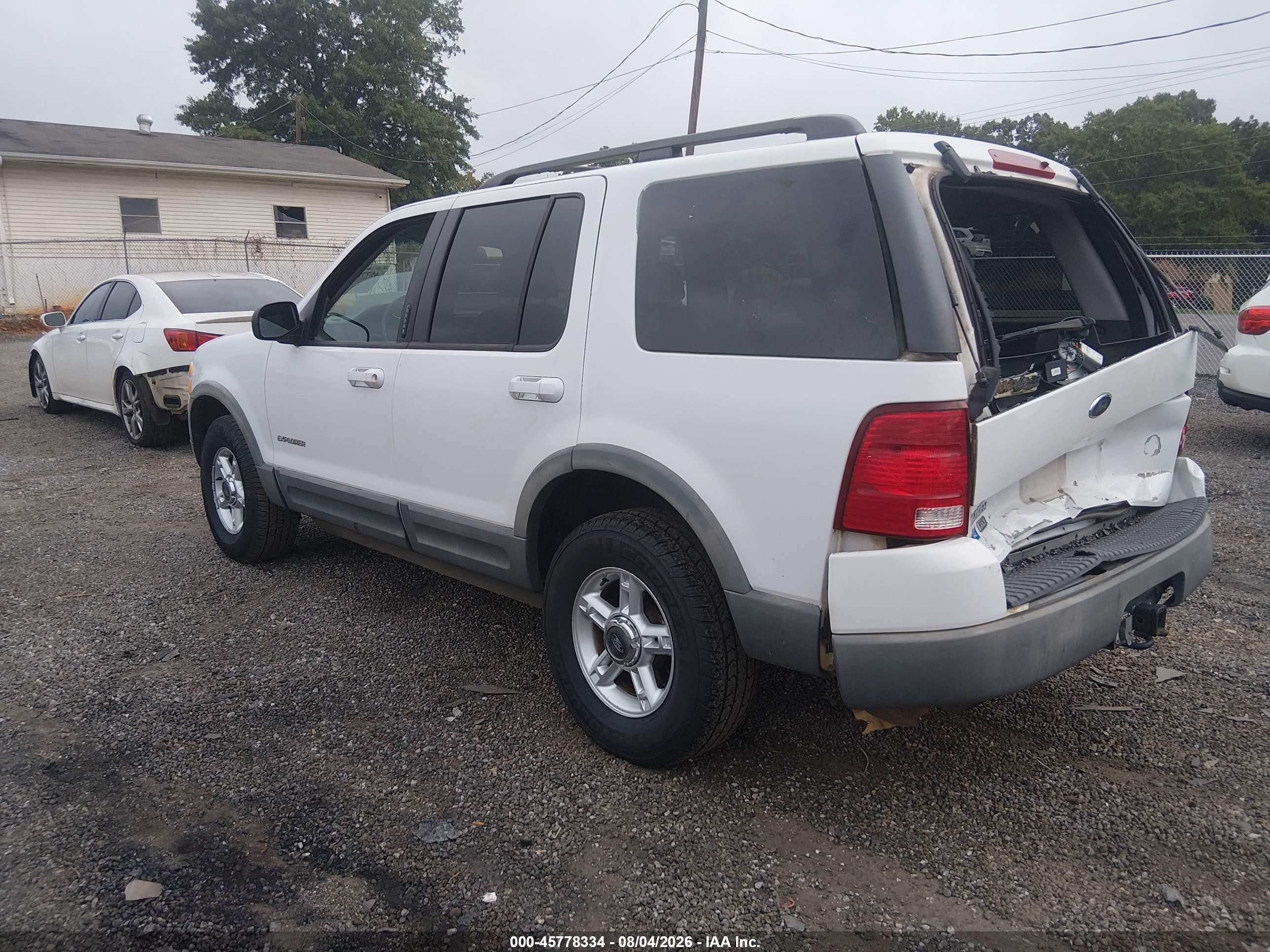 2002 Ford Explorer Xlt White vin: 1FMZU73E22ZC44254
