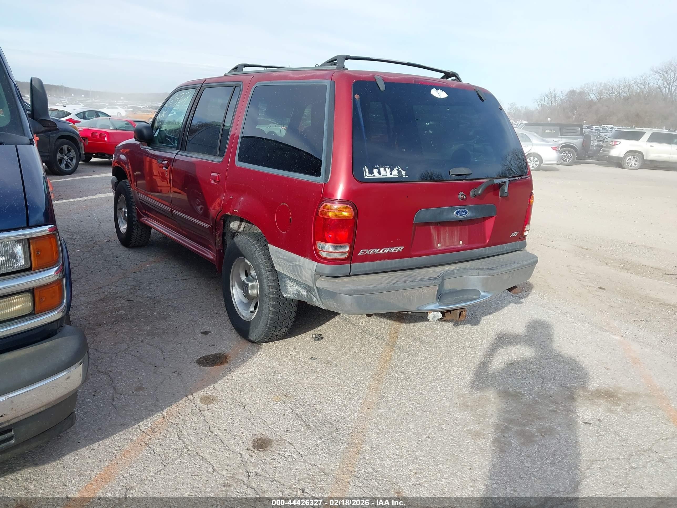 2001 Ford Explorer Xlt Red vin: 1FMZU73E31ZA36141