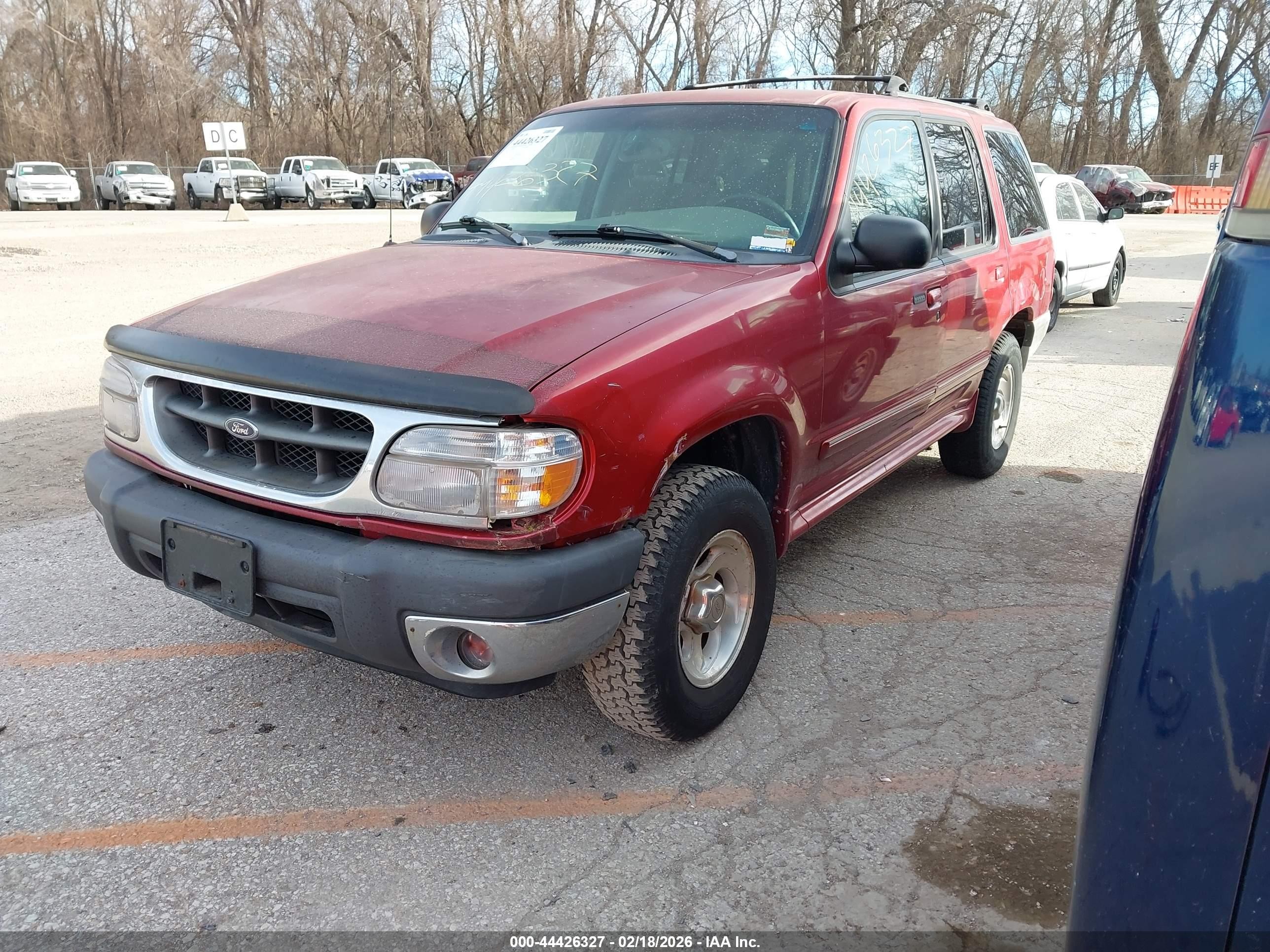 2001 Ford Explorer Xlt Red vin: 1FMZU73E31ZA36141