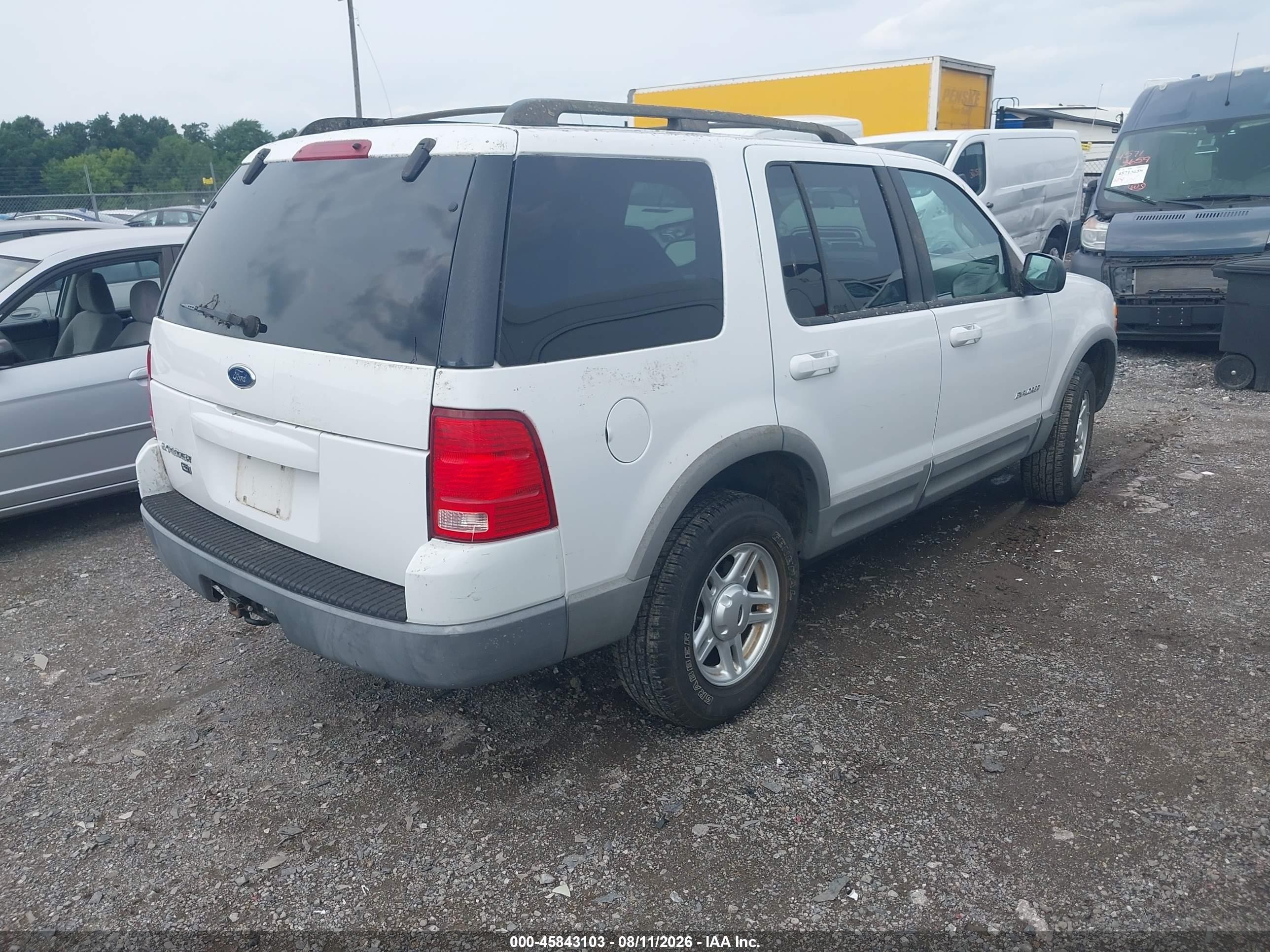 2002 Ford Explorer Xlt White vin: 1FMZU73E32UB33239