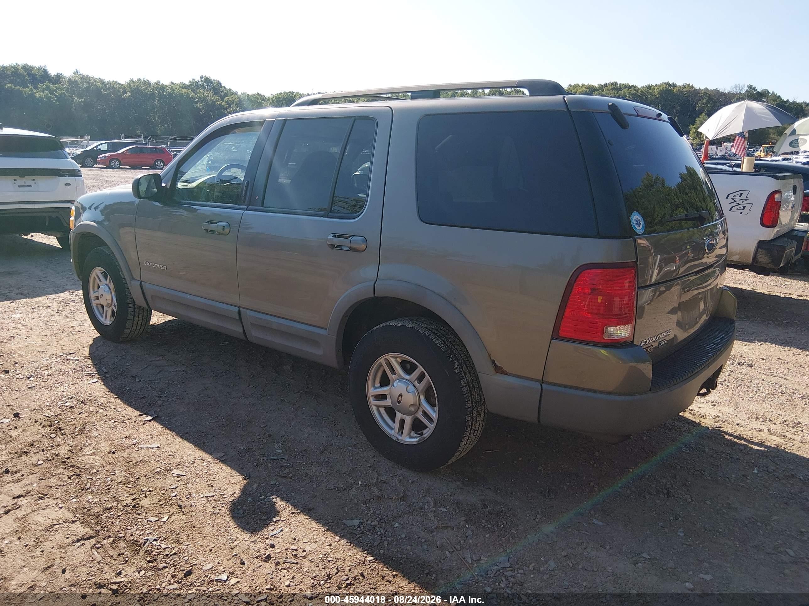 2002 Ford Explorer Xlt Бежевый vin: 1FMZU73E32ZC08444