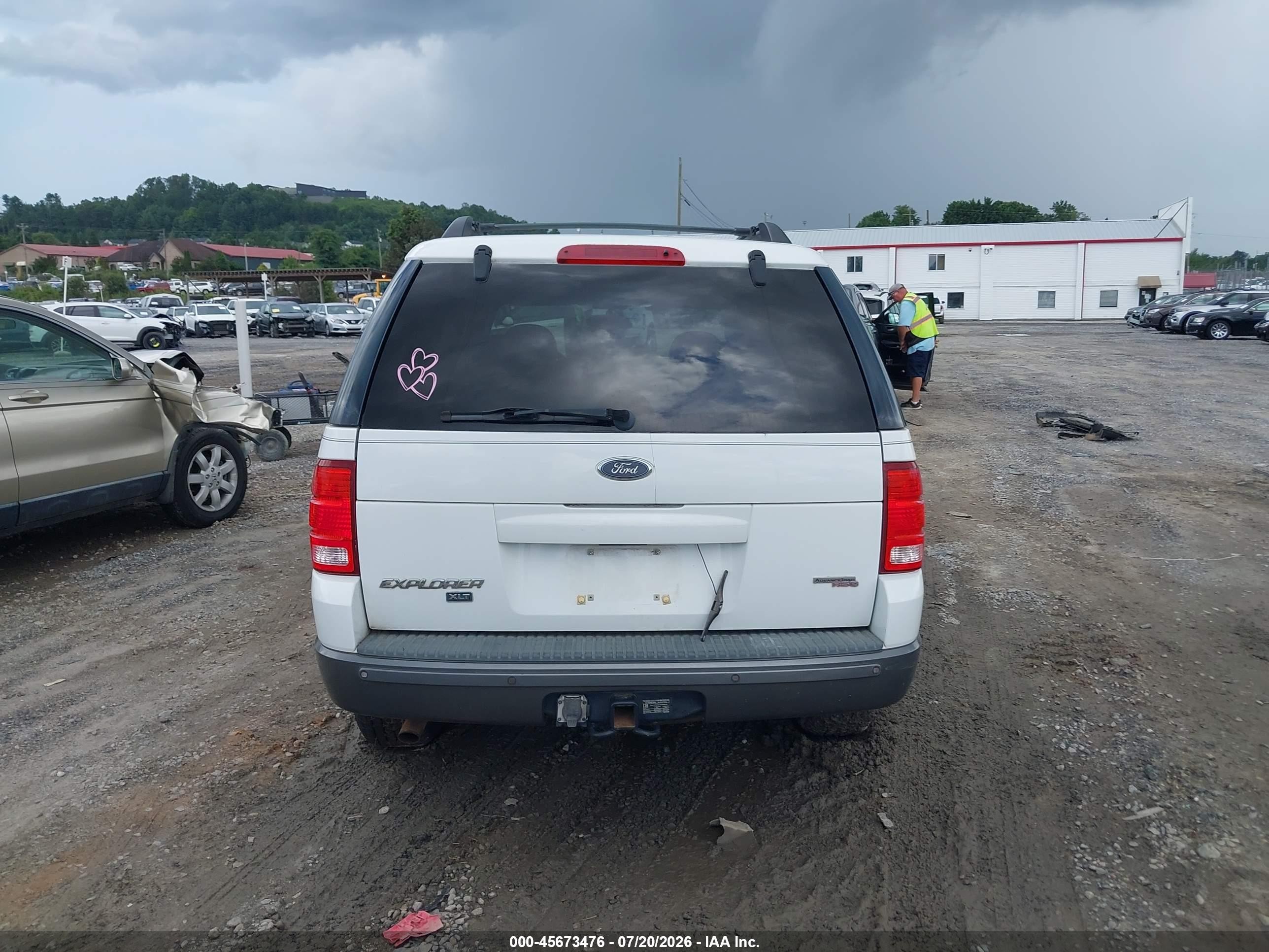2005 Ford Explorer Xlt/xlt Sport White vin: 1FMZU73E45UA21893