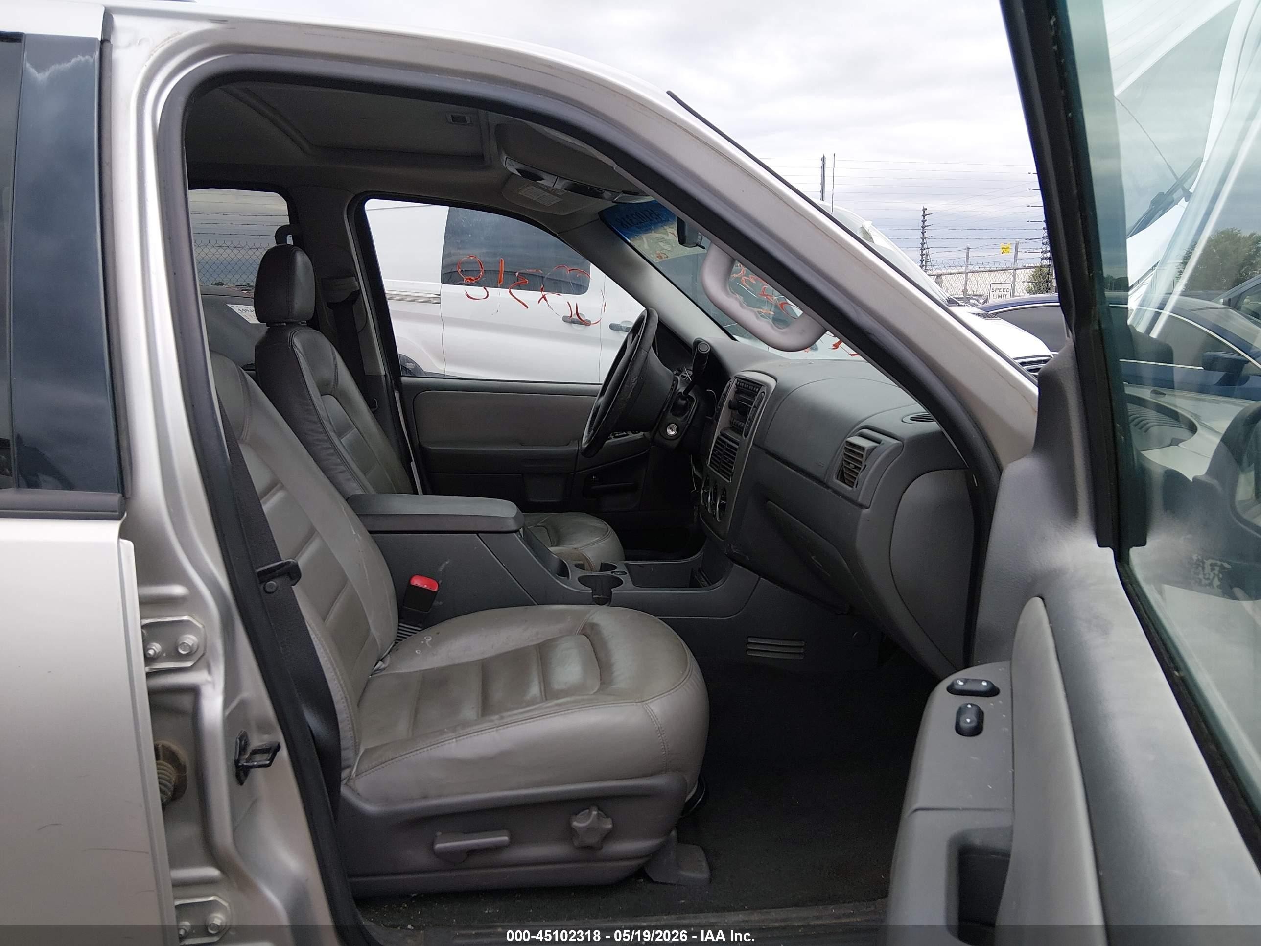 2005 Ford Explorer Xlt/xlt Sport Silver vin: 1FMZU73E45UB85273