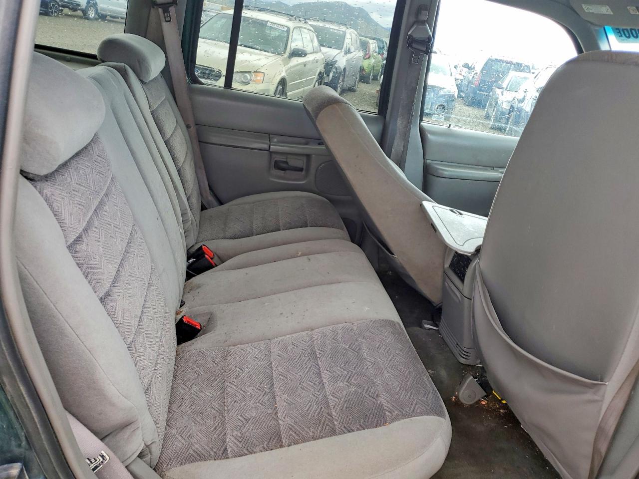 2000 Ford Explorer Xlt Green vin: 1FMZU73E5YZC26372