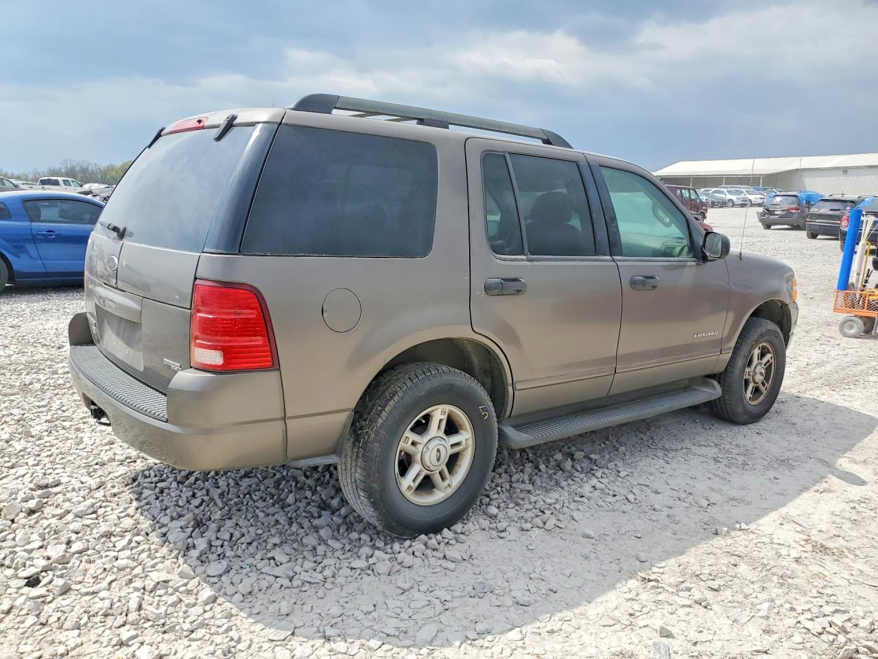 2005 Ford Explorer Xlt Бежевый vin: 1FMZU73E65UB53778