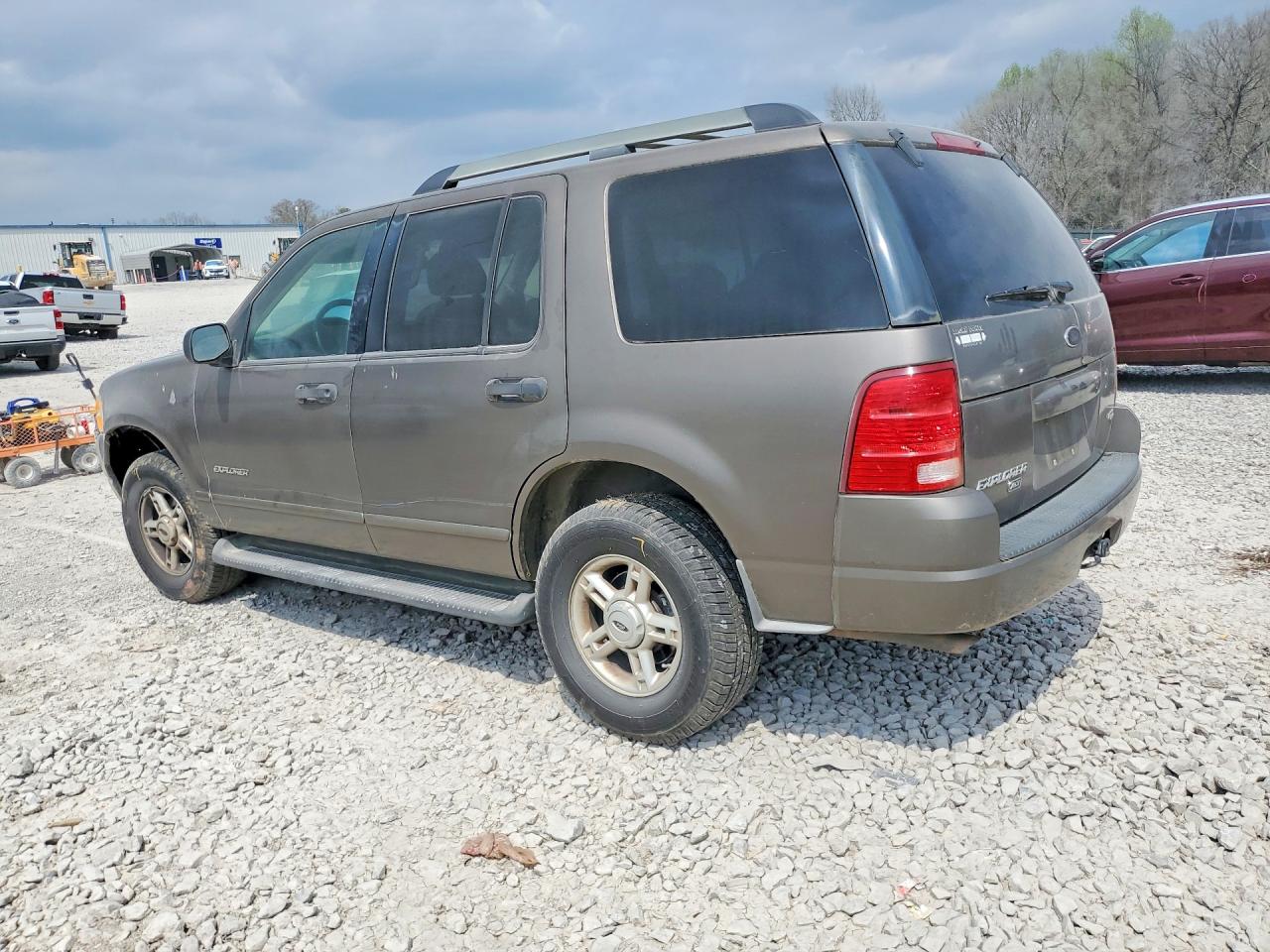 2005 Ford Explorer Xlt Бежевый vin: 1FMZU73E65UB53778