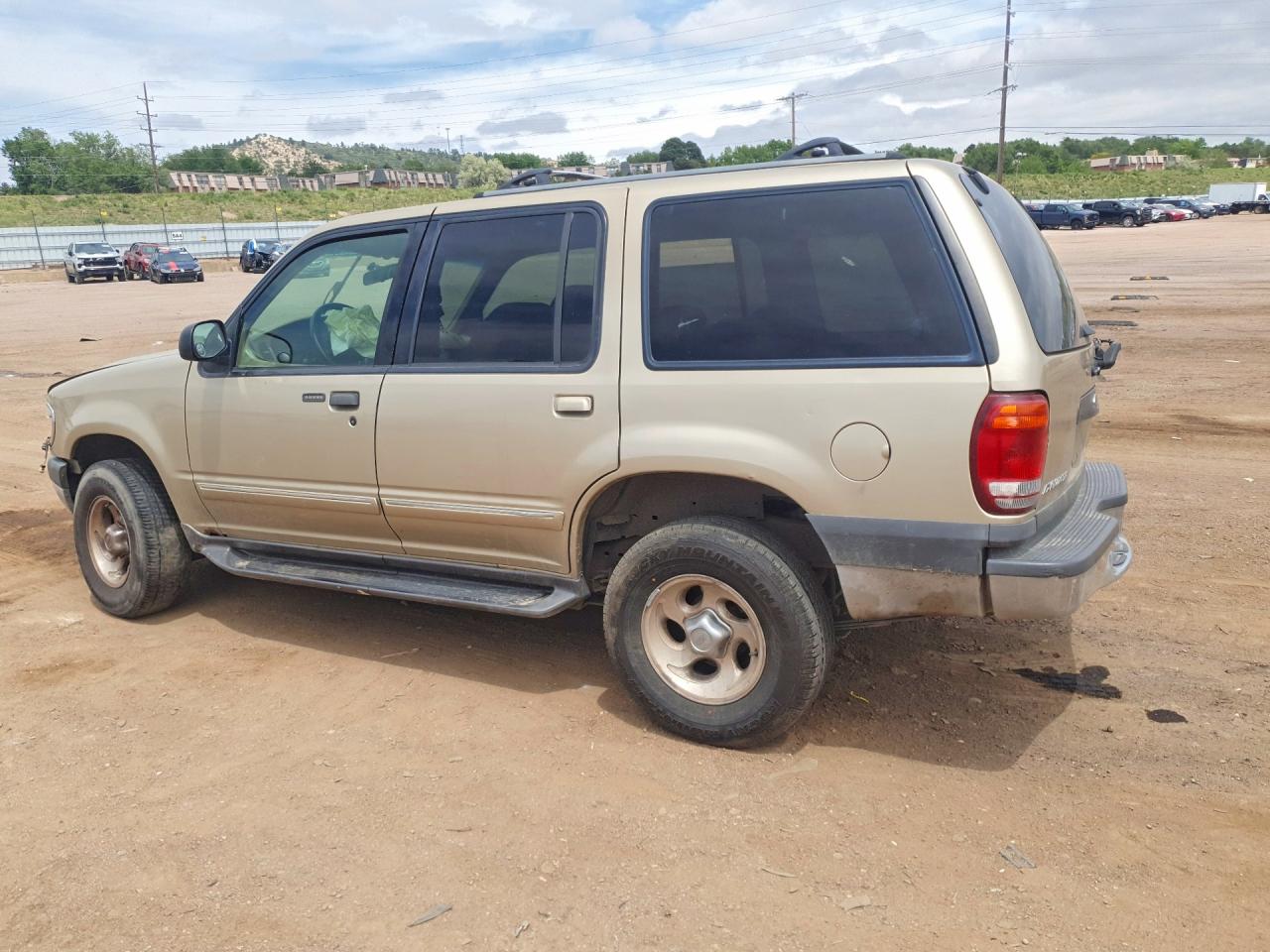 2000 Ford Explorer Xlt Gold vin: 1FMZU73E6YZB02305