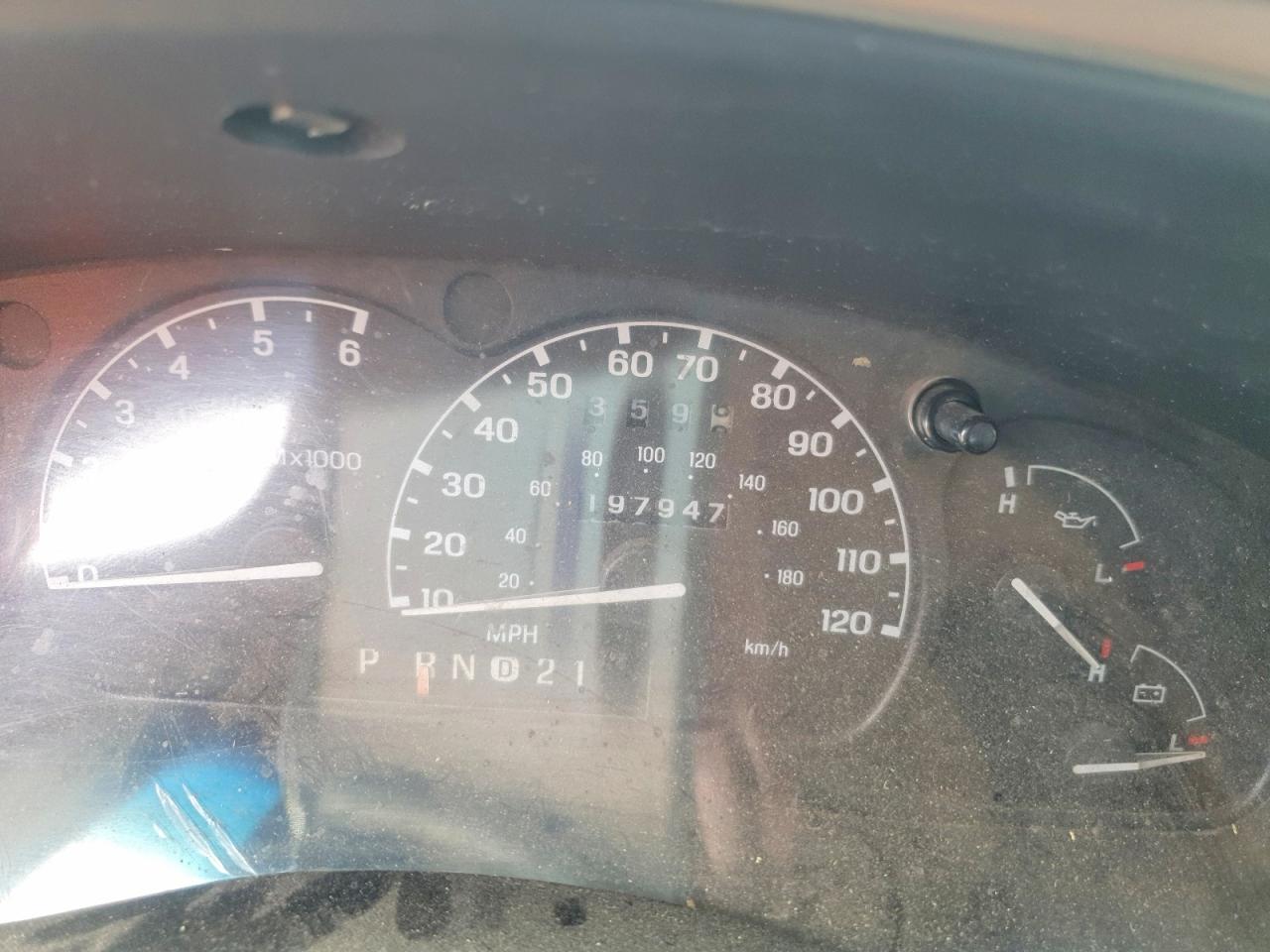 2000 Ford Explorer Xlt Gold vin: 1FMZU73E6YZB02305