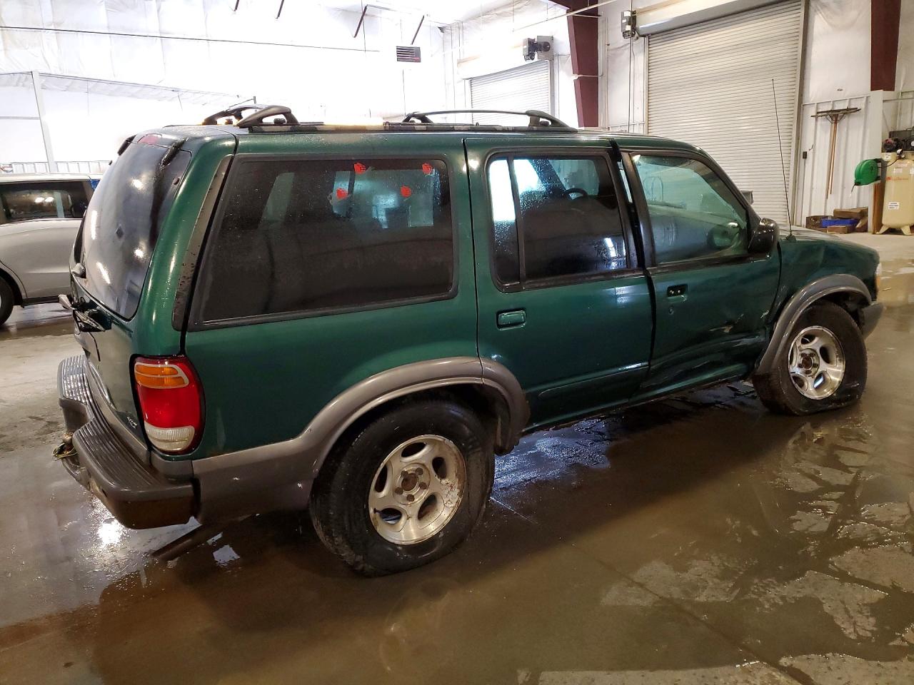 2001 Ford Explorer Xlt Green vin: 1FMZU73E71ZA80885