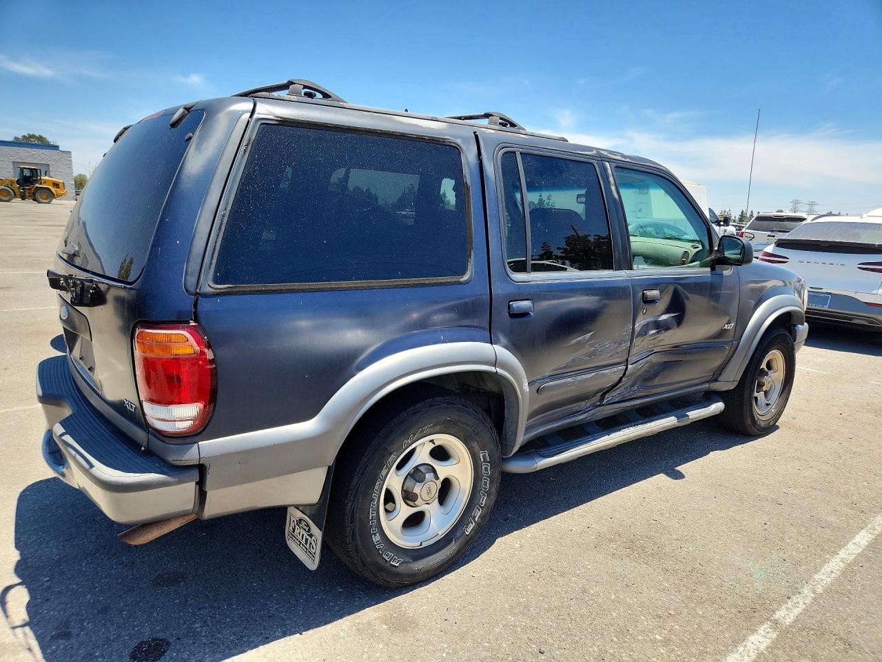 2000 Ford Explorer Xlt Blue vin: 1FMZU73E7YZB31697