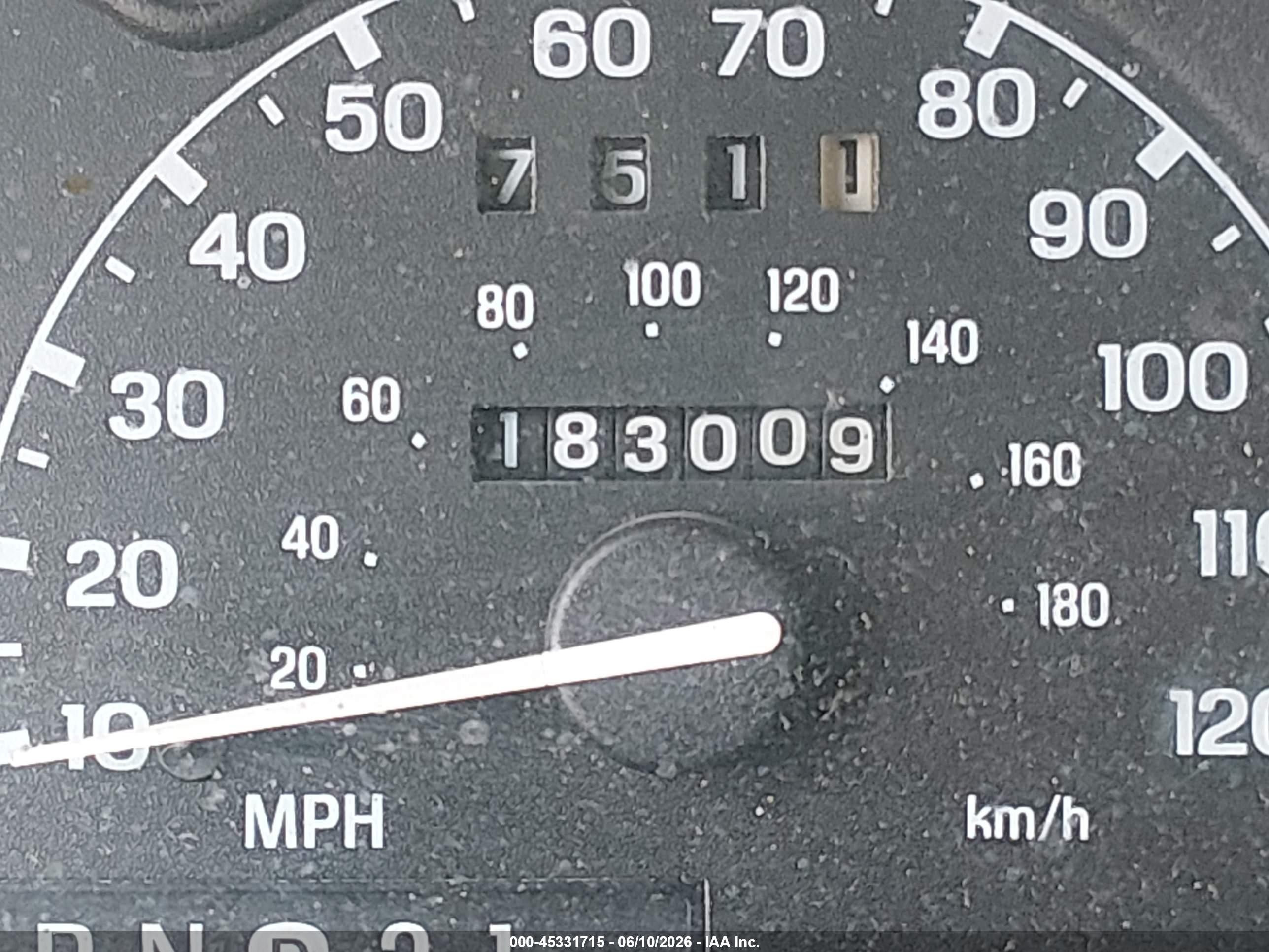 2000 Ford Explorer Xlt Red vin: 1FMZU73E7YZC41763
