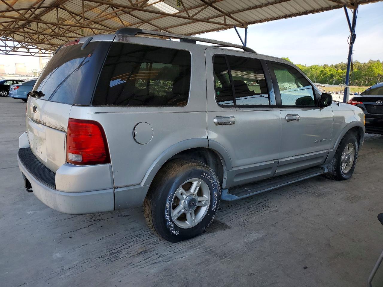 2002 Ford Explorer Xlt Silver vin: 1FMZU73E82UA10438