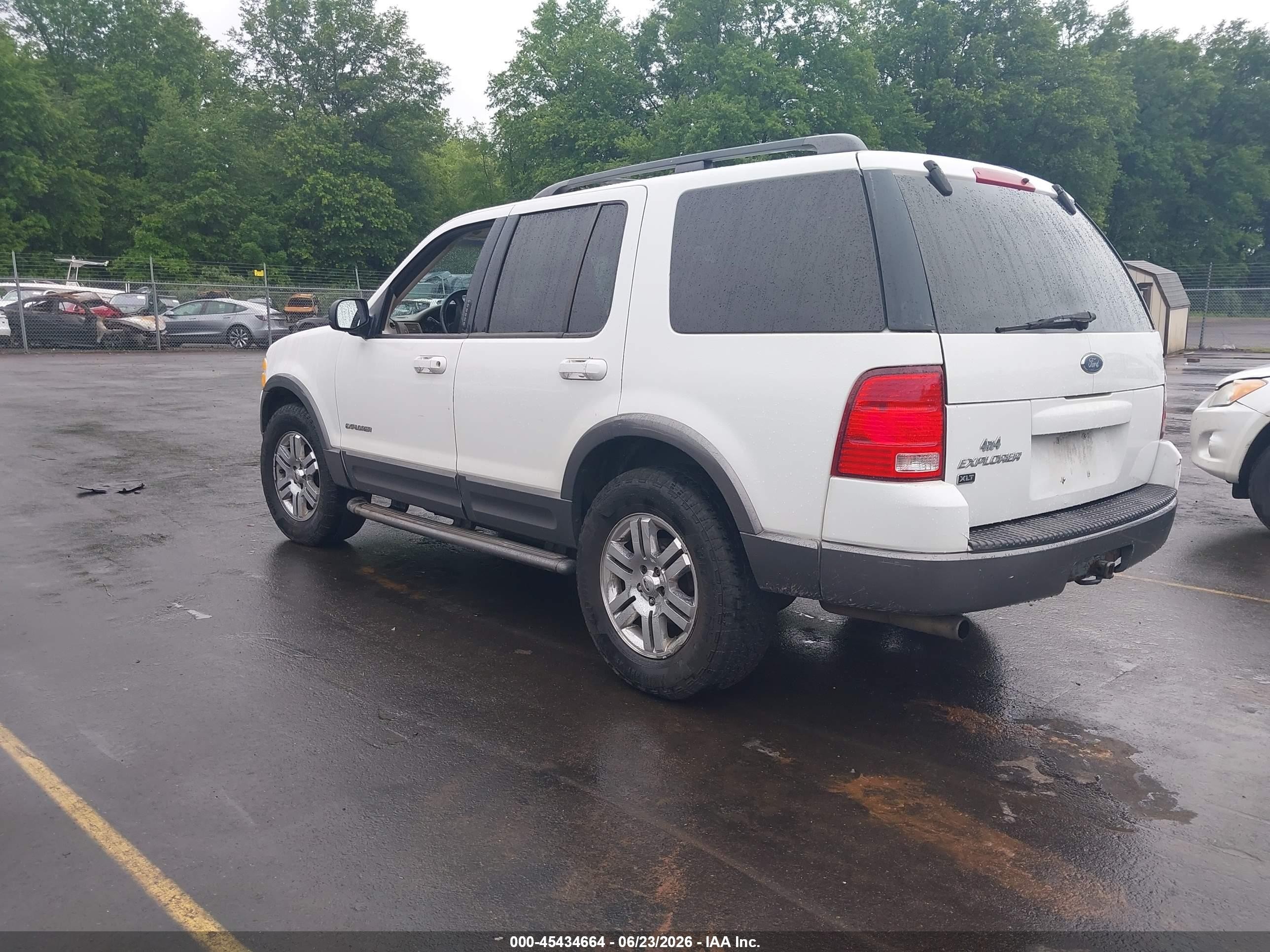 2004 Ford Explorer Nbx/xlt White vin: 1FMZU73E84ZB33243