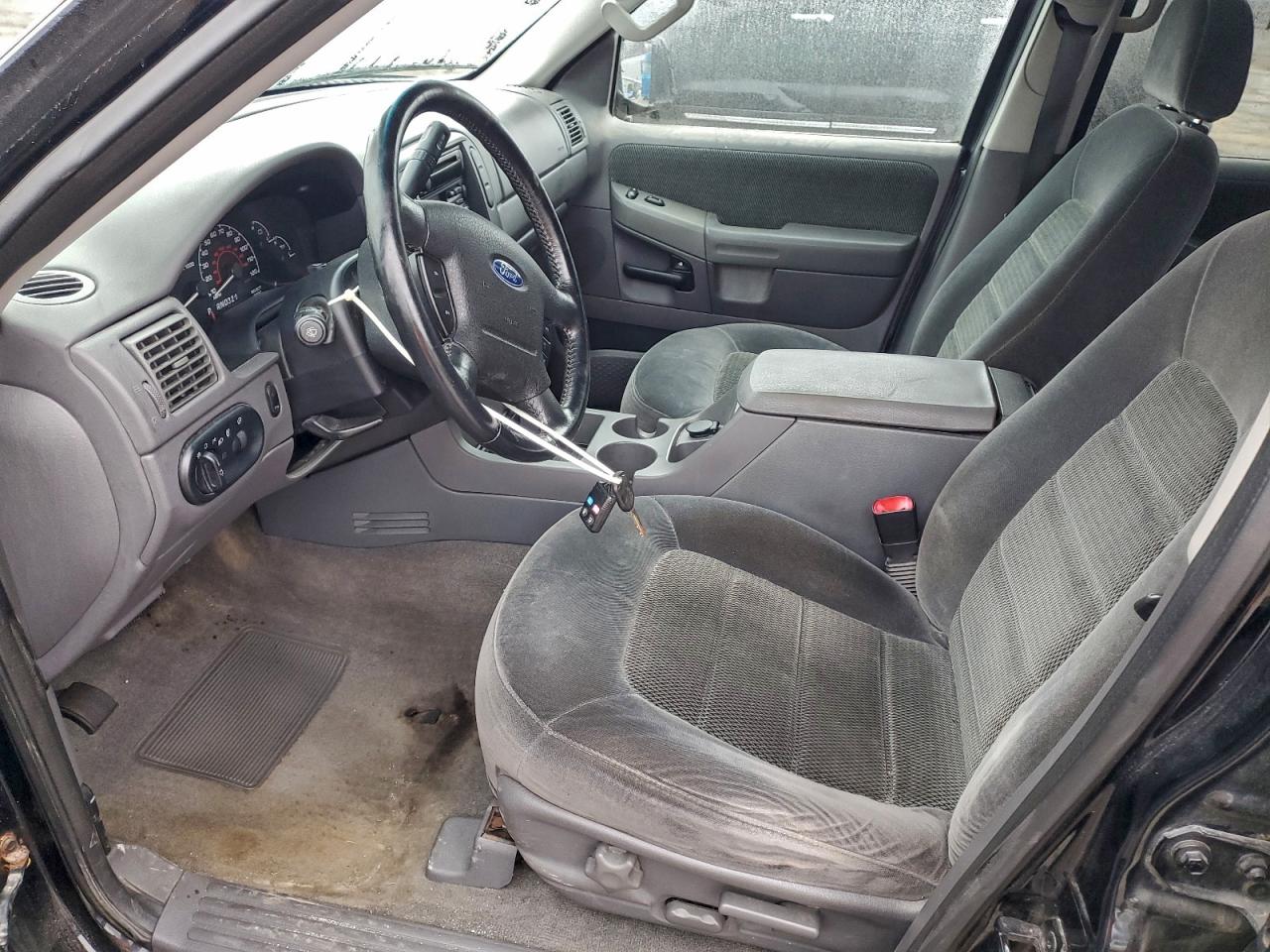 2002 Ford Explorer Xlt Black vin: 1FMZU73E92UC75238