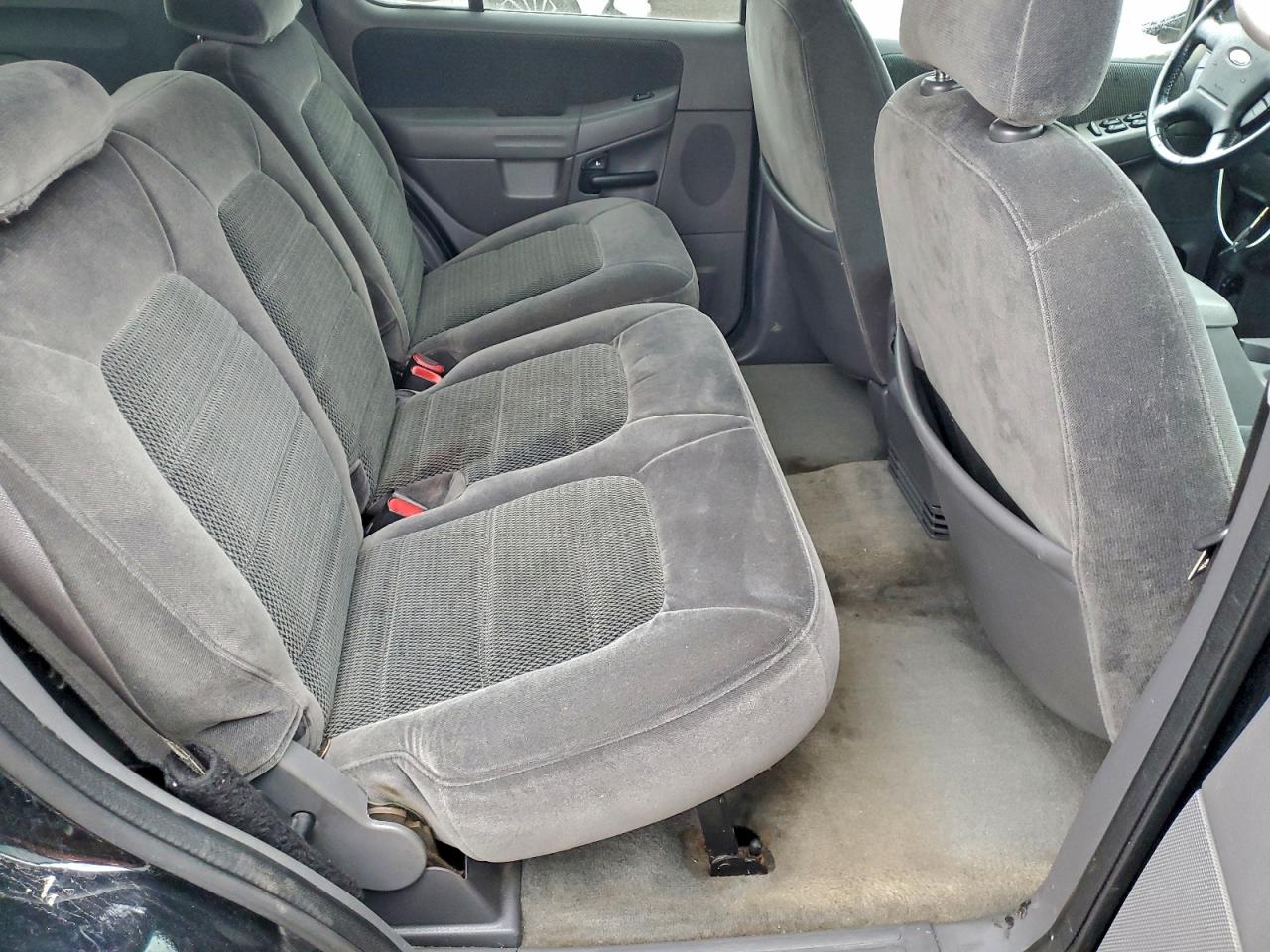 2002 Ford Explorer Xlt Black vin: 1FMZU73E92UC75238
