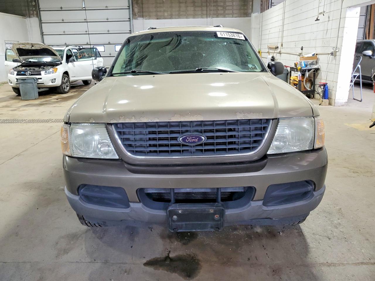 2002 Ford Explorer Xlt Gold vin: 1FMZU73E92ZA39479
