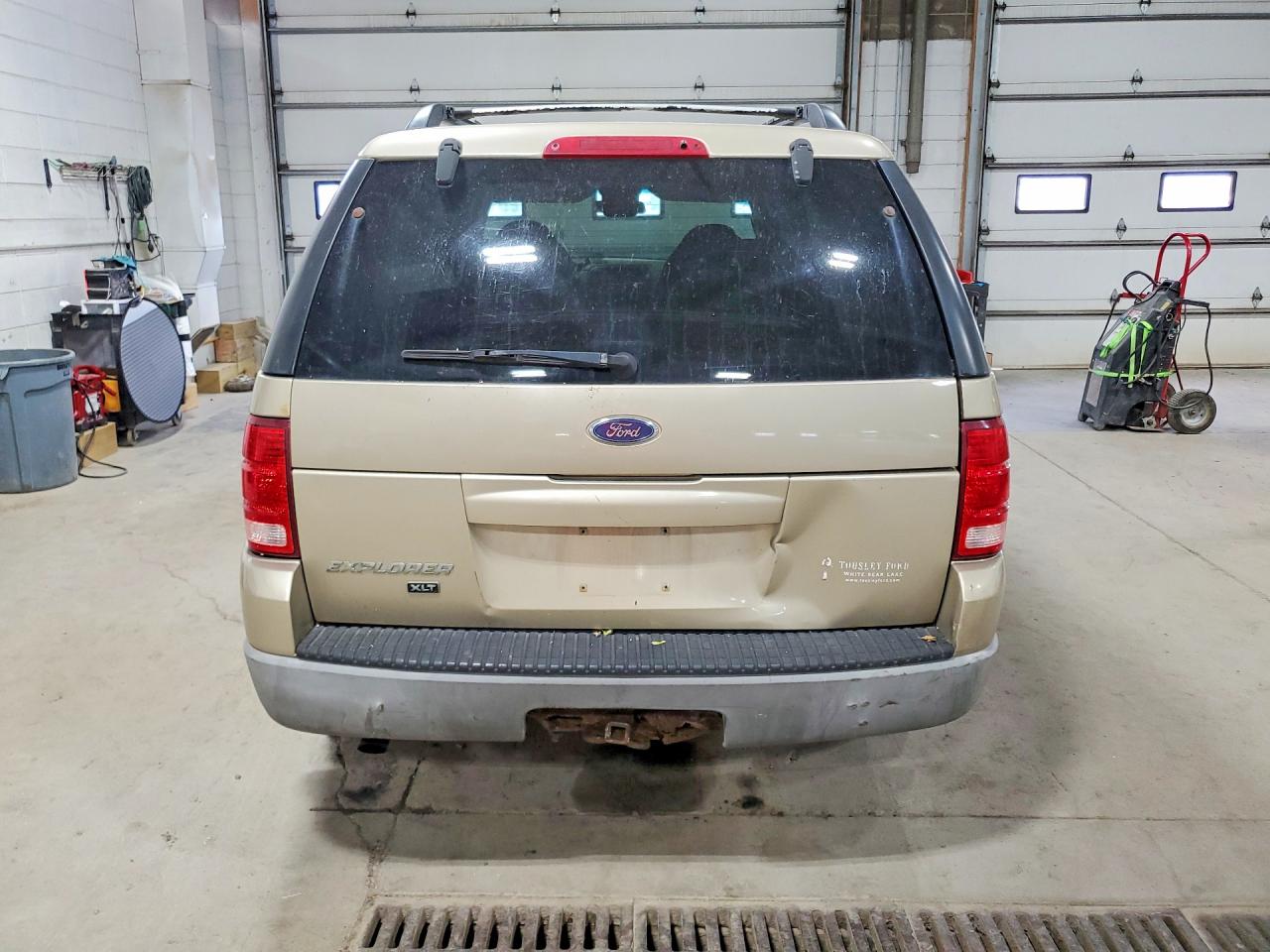 2002 Ford Explorer Xlt Gold vin: 1FMZU73E92ZA39479