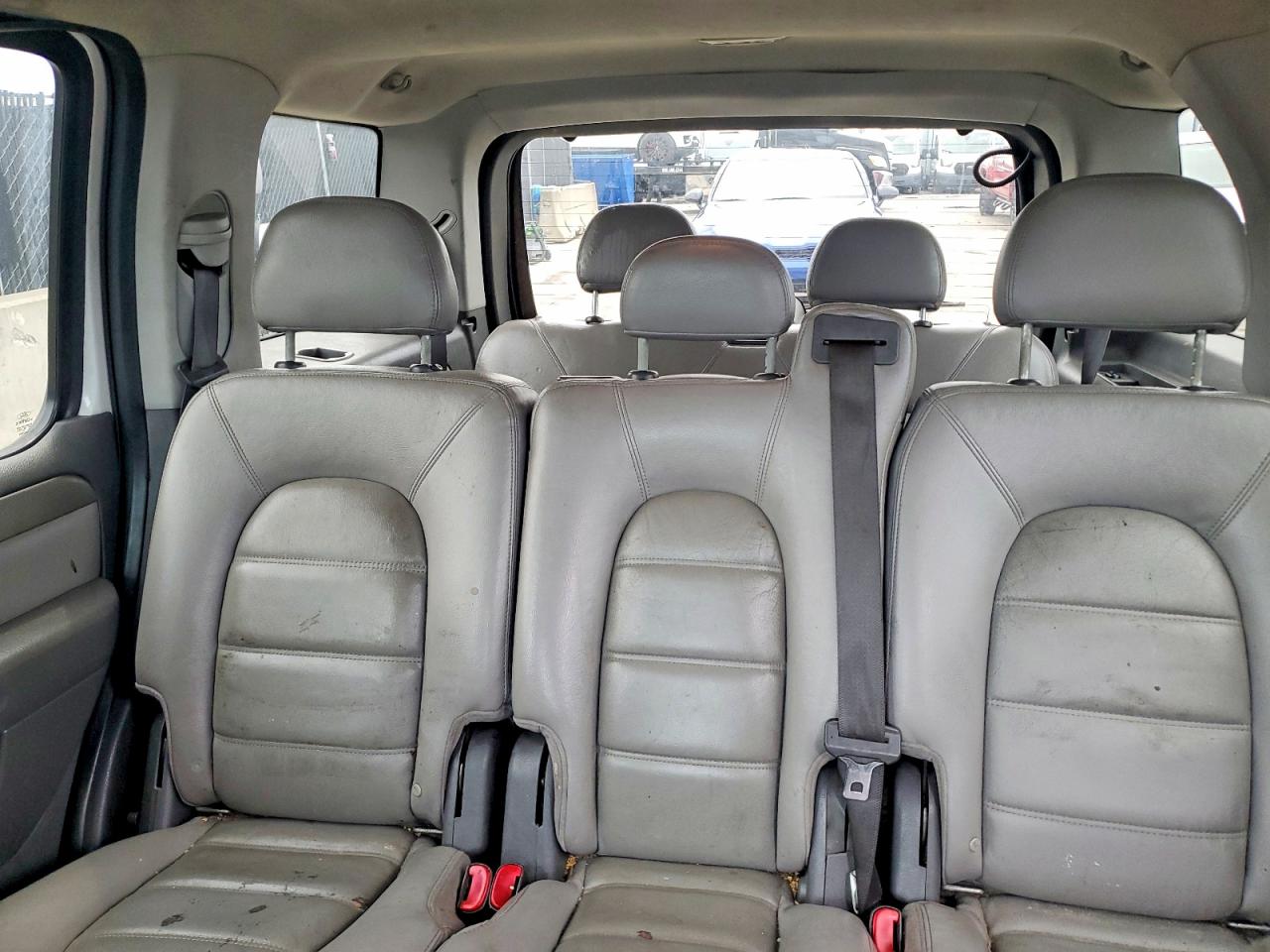 2004 Ford Explorer Белый vin: 1FMZU73E94ZB00462