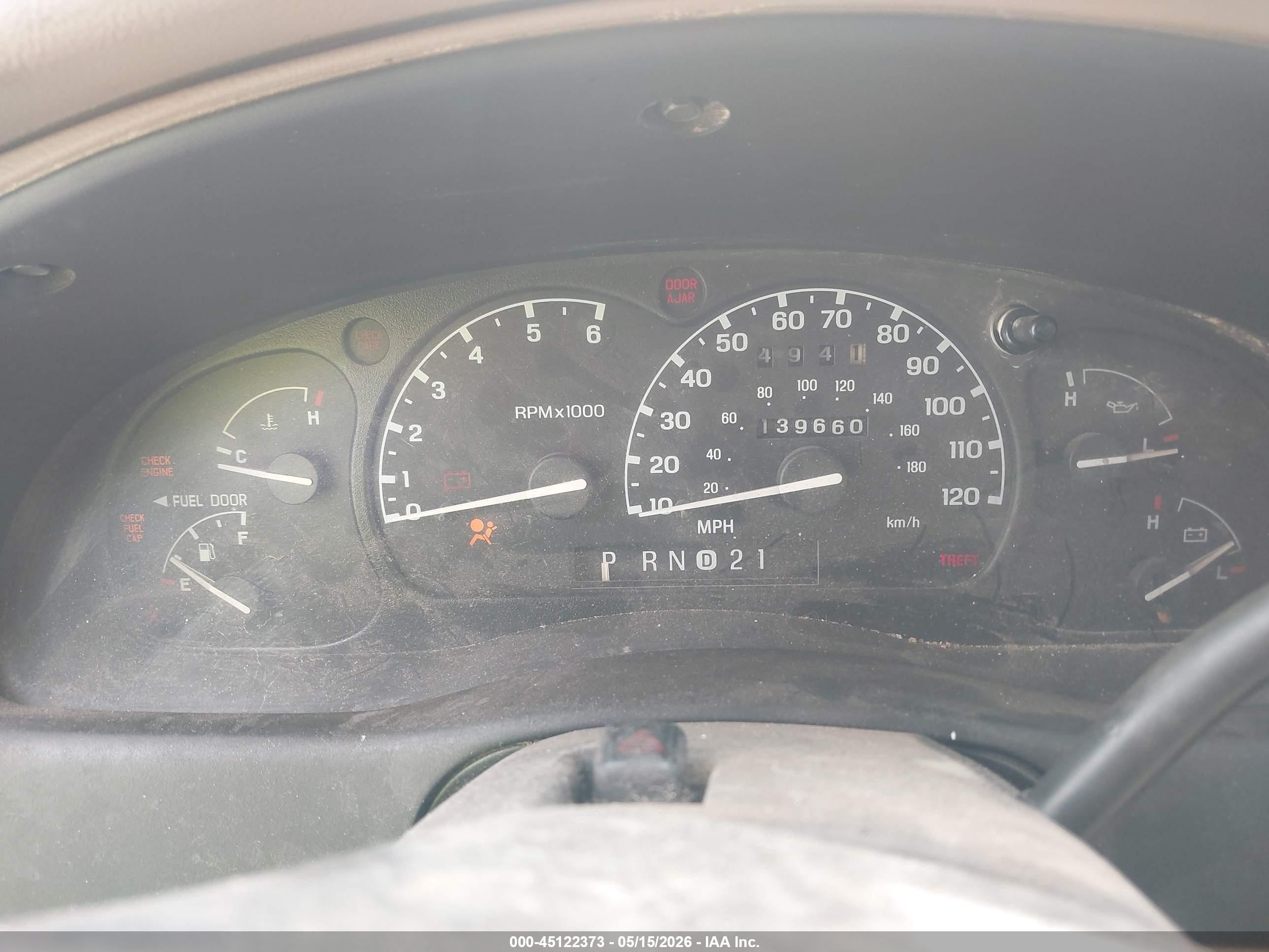 2000 Ford Explorer Xlt Tan vin: 1FMZU73E9YUB29463