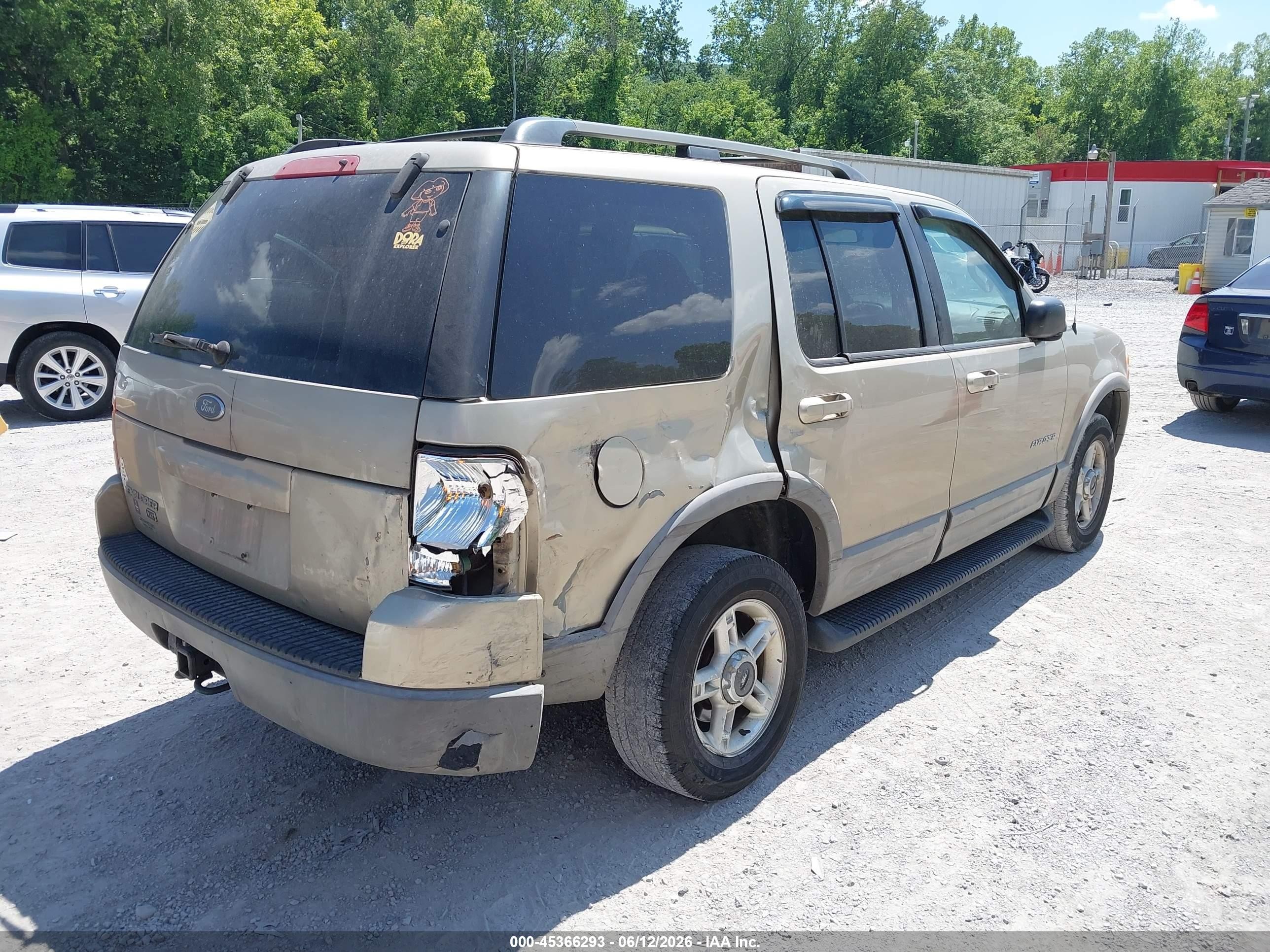 2002 Ford Explorer Xlt Gold vin: 1FMZU73EX2ZB71036