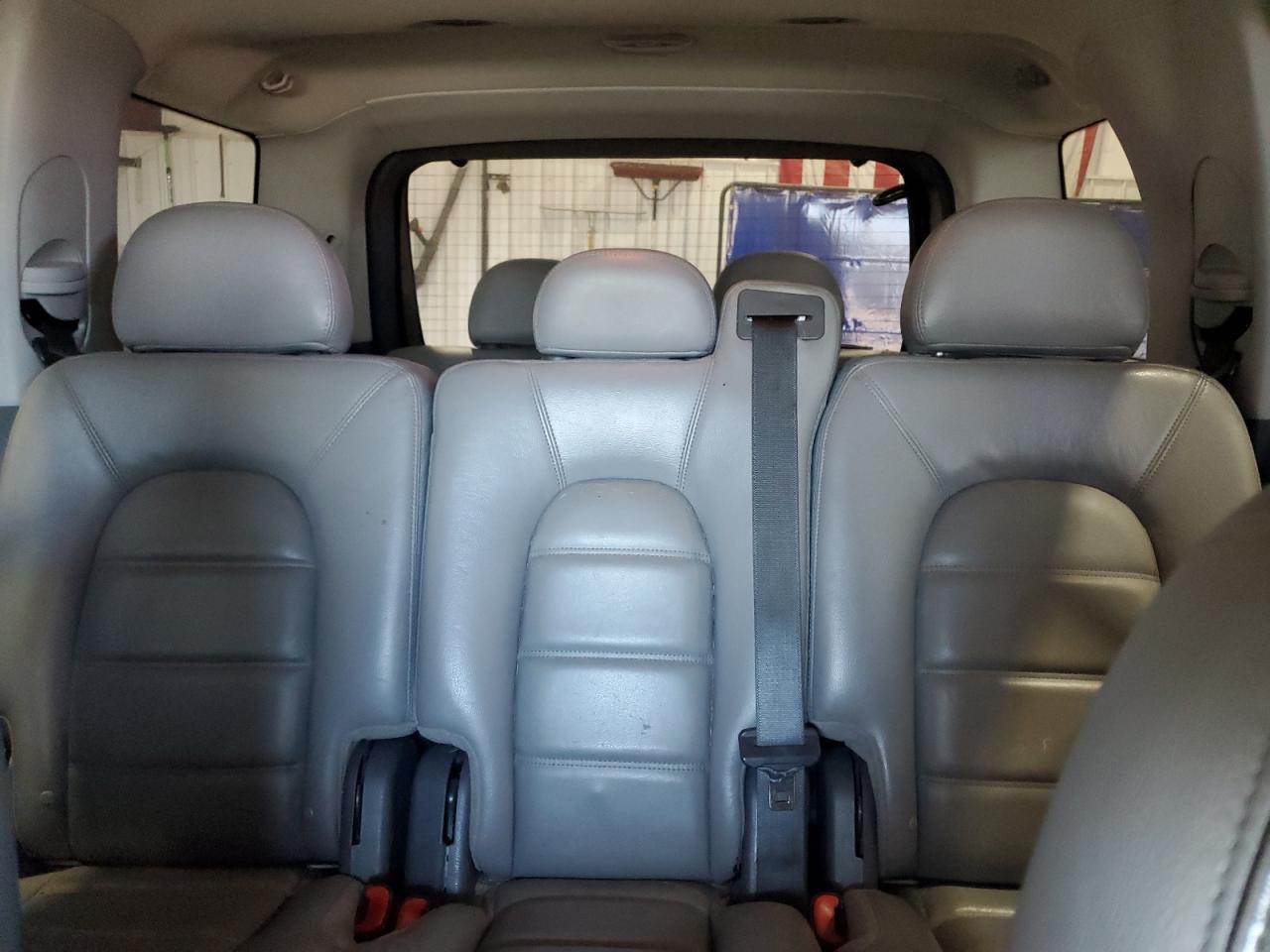 2005 Ford Explorer Xlt Белый vin: 1FMZU73EX5UB50737