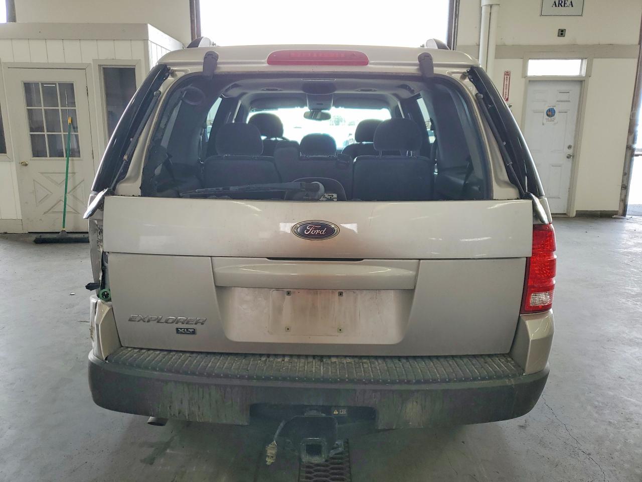 2003 Ford Explorer Xlt Silver vin: 1FMZU73K03UB83362