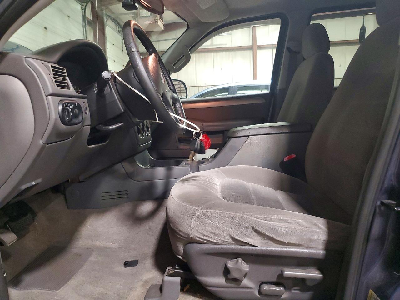 2004 Ford Explorer Xlt Синий vin: 1FMZU73K04UB33000