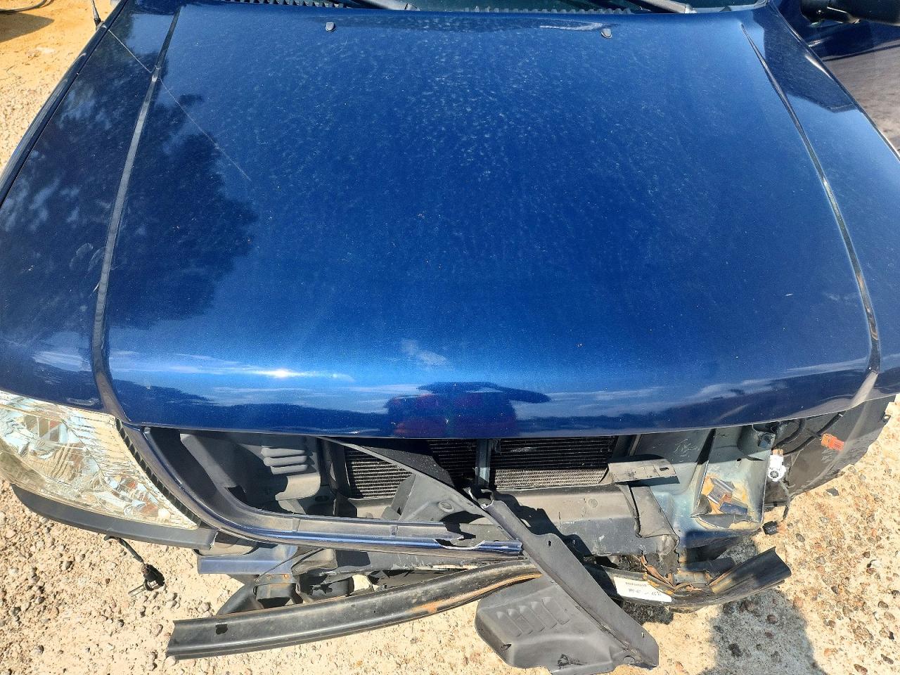 2005 Ford Explorer Xlt Blue vin: 1FMZU73K05UB08583