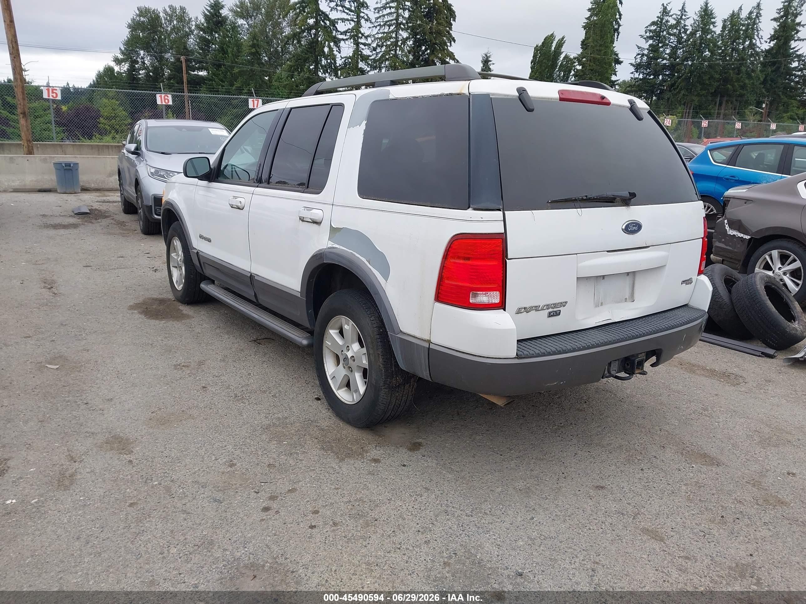 2005 Ford Explorer Xlt/xlt Sport White vin: 1FMZU73K05UB20989