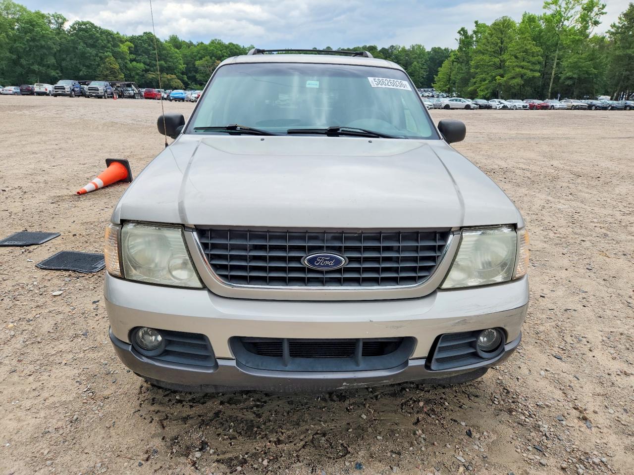 2002 Ford Explorer Xlt Silver vin: 1FMZU73K22UD35088