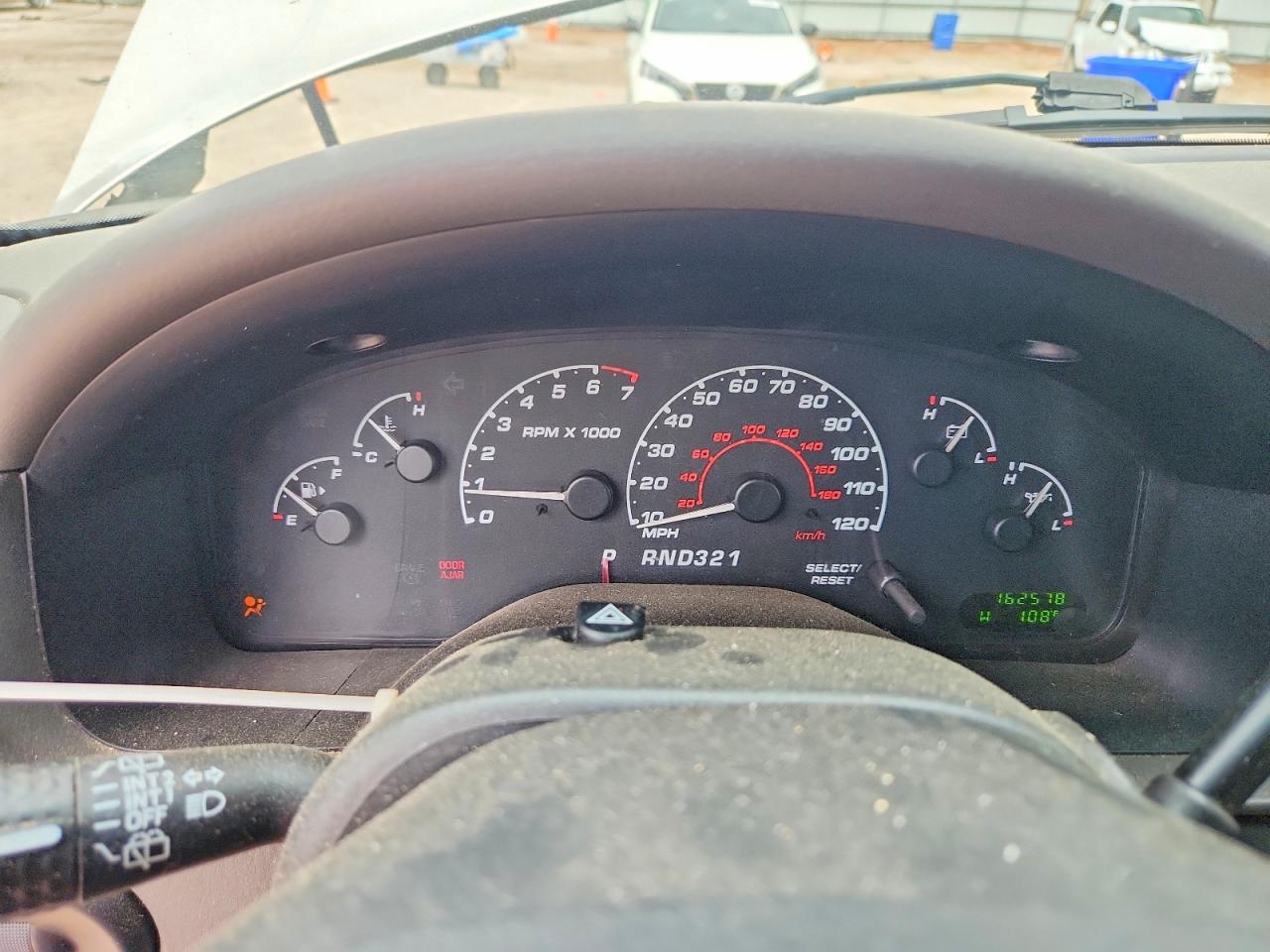 2002 Ford Explorer Xlt Silver vin: 1FMZU73K22UD35088