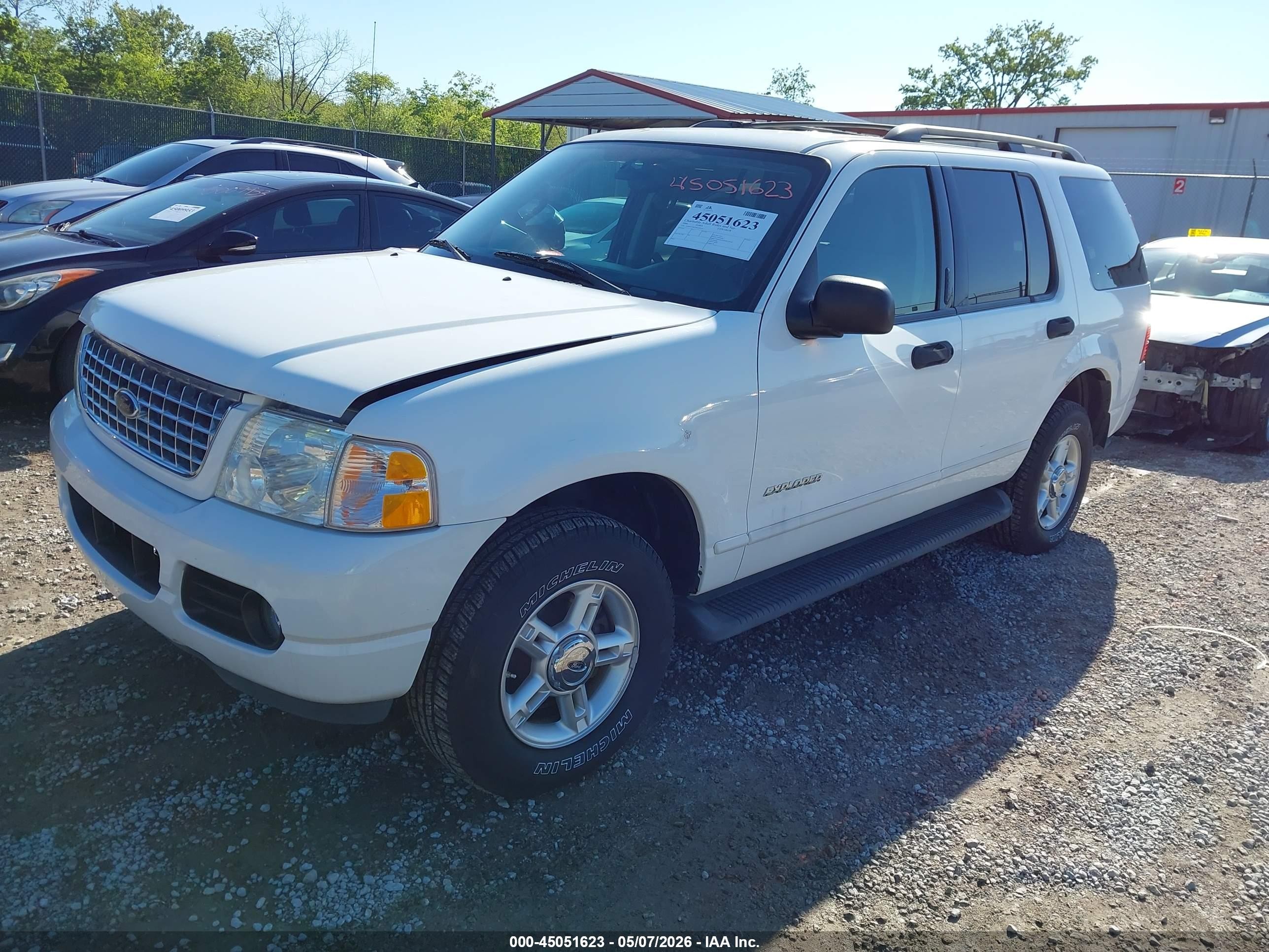 2004 Ford Explorer Nbx/xlt Белый vin: 1FMZU73K24UC09557