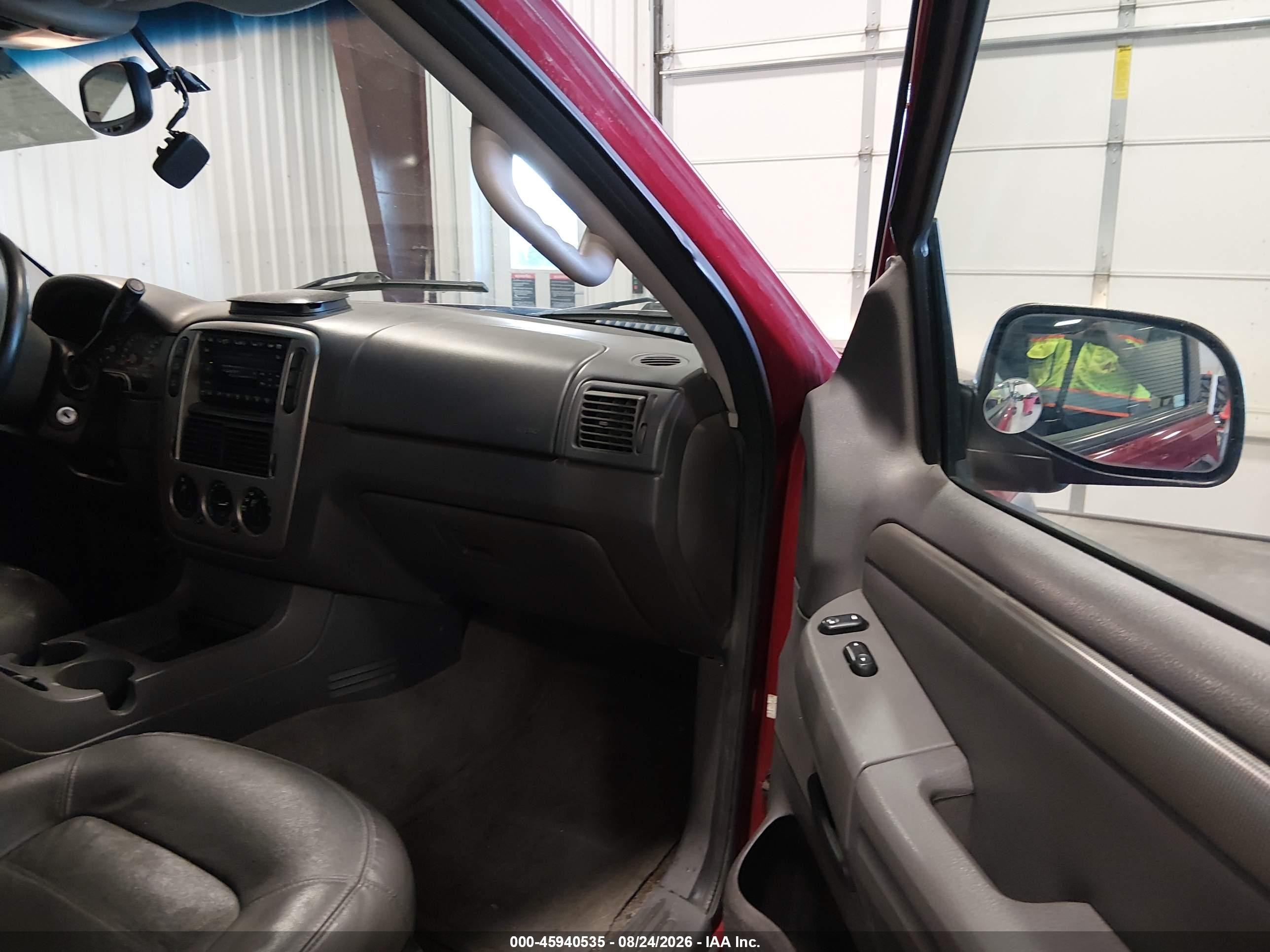2003 Ford Explorer Nbx/xlt Red vin: 1FMZU73K33ZB52402