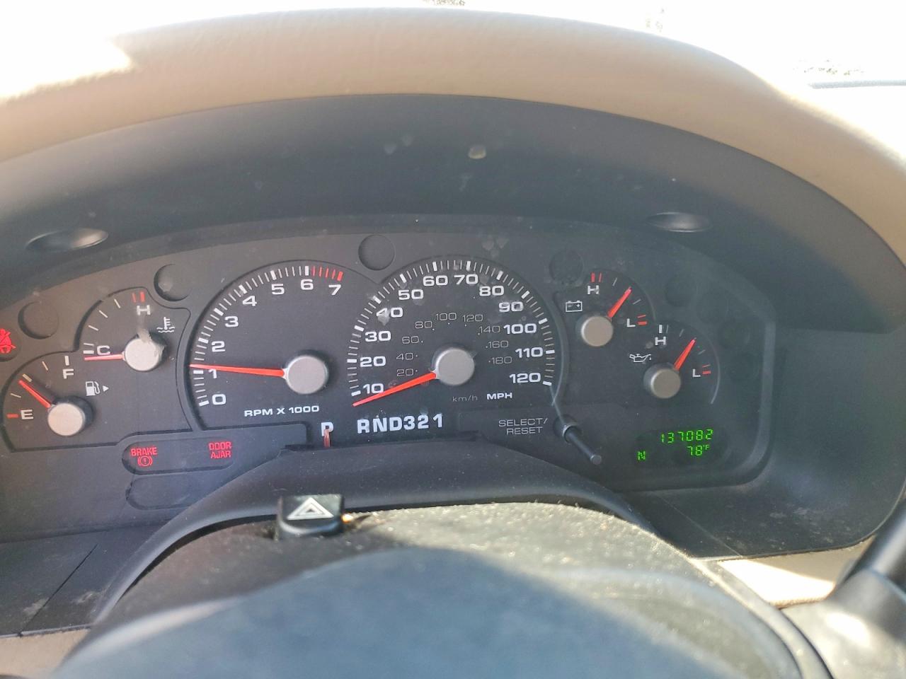 2004 Ford Explorer Xlt Tan vin: 1FMZU73K34ZA17826
