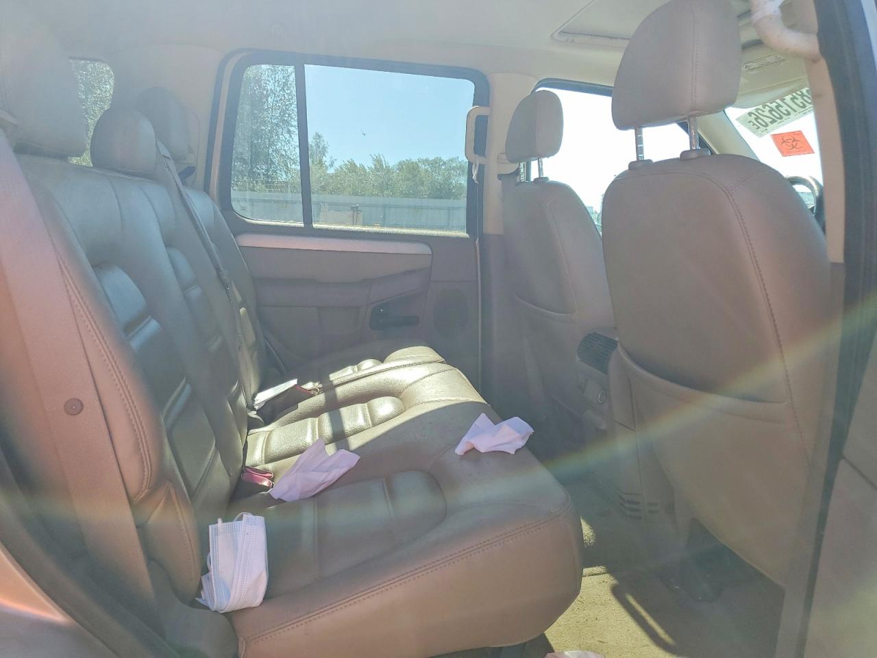 2004 Ford Explorer Xlt Tan vin: 1FMZU73K34ZA17826