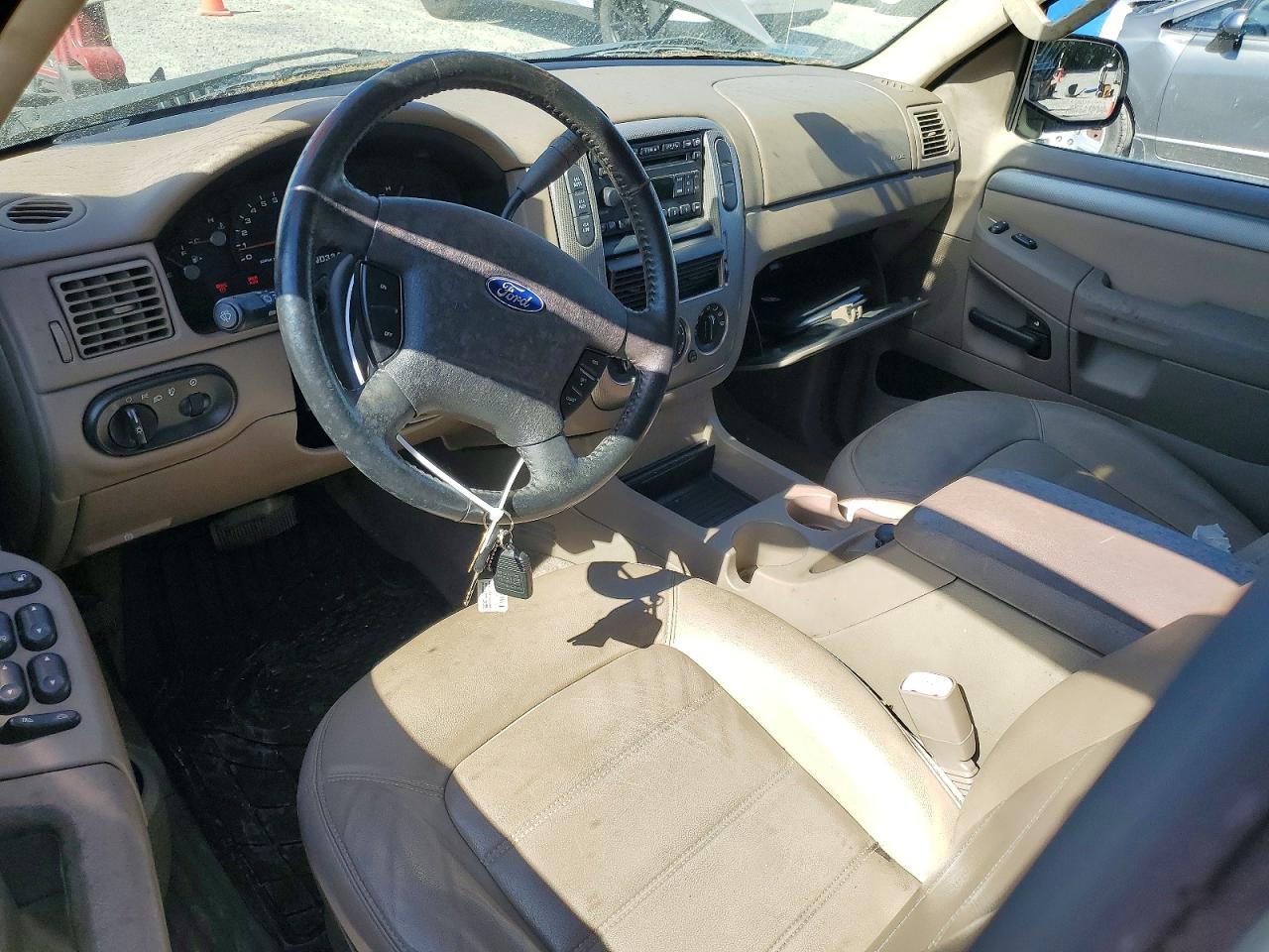 2004 Ford Explorer Xlt Tan vin: 1FMZU73K34ZA17826