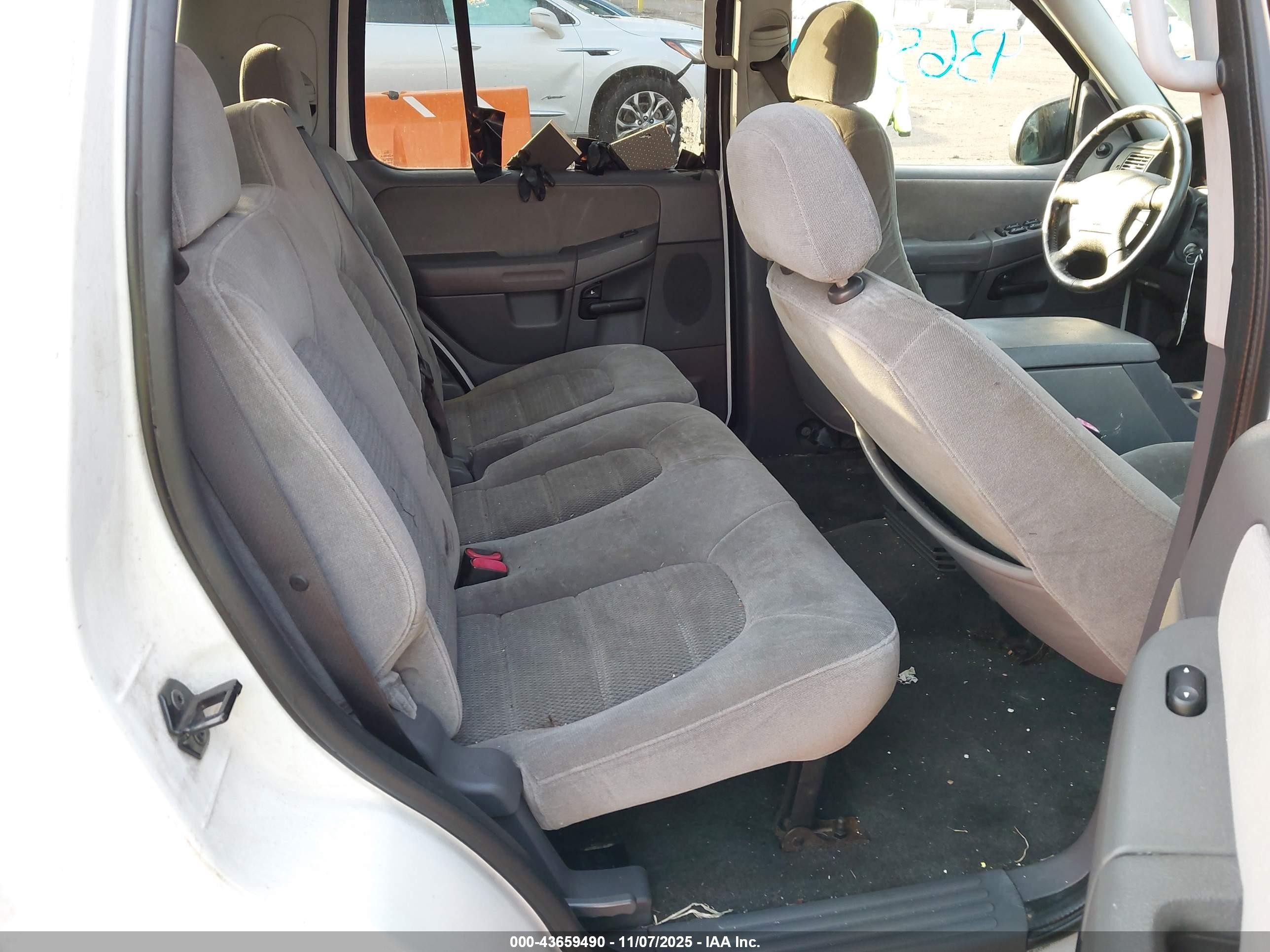 2005 Ford Explorer Xlt/xlt Sport Белый vin: 1FMZU73K35UA09787