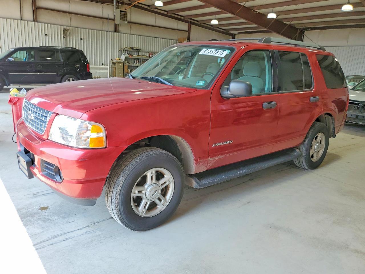 2005 Ford Explorer Xlt Red vin: 1FMZU73K35UB63013