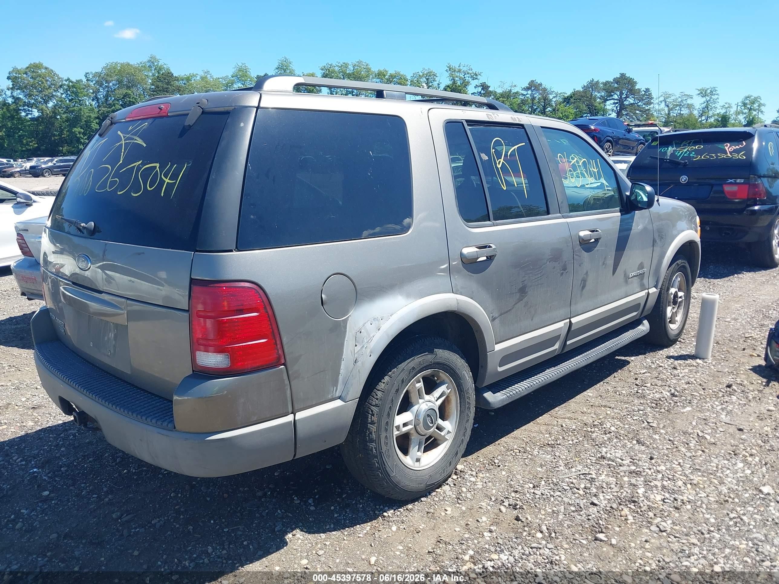 2002 Ford Explorer Xlt Золотой vin: 1FMZU73K42ZC62874