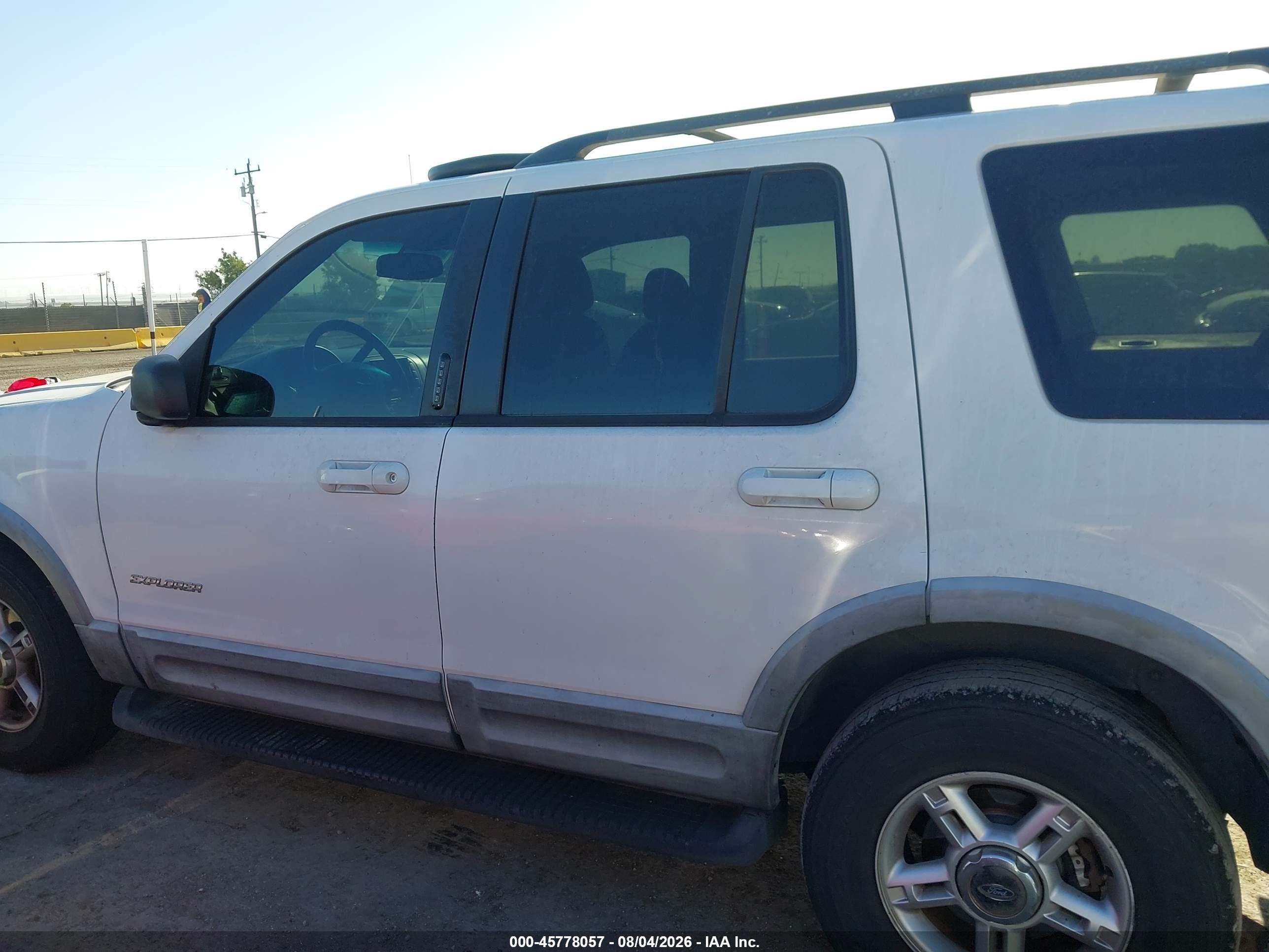 2002 Ford Explorer Xlt Белый vin: 1FMZU73K52ZC69297
