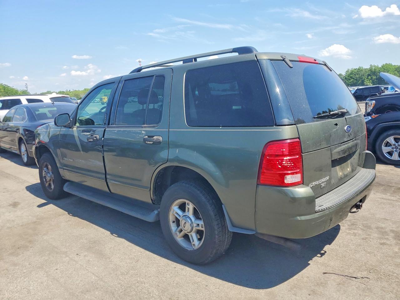 2004 Ford Explorer Green vin: 1FMZU73K54UB00655