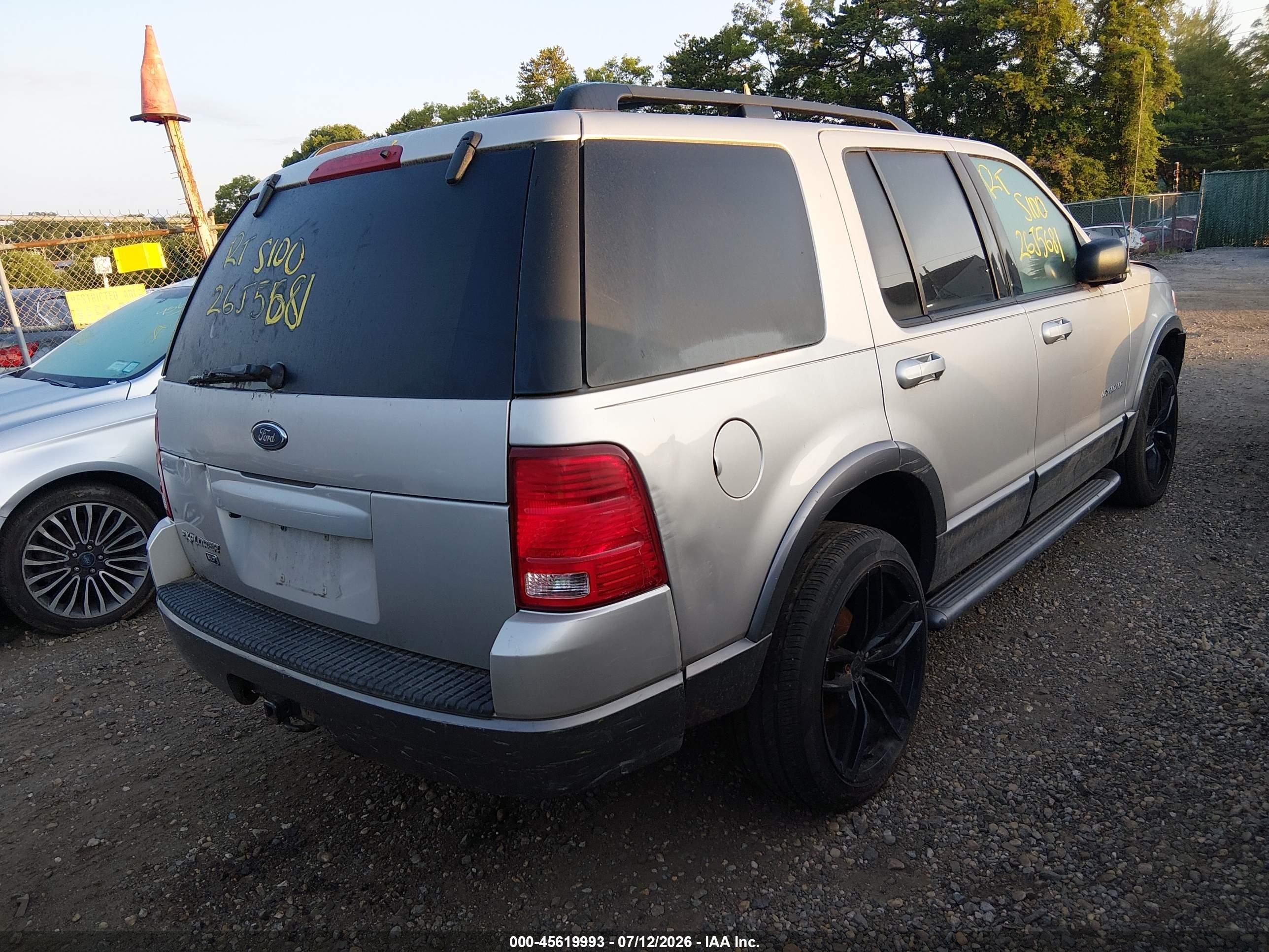 2002 Ford Explorer Xlt Серый vin: 1FMZU73K62UD44098