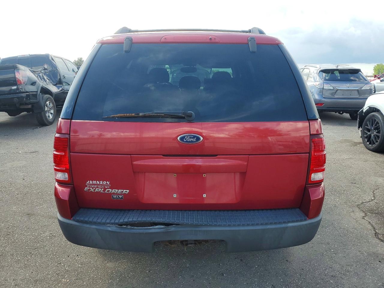 2003 Ford Explorer Xlt Red vin: 1FMZU73K63UA62240